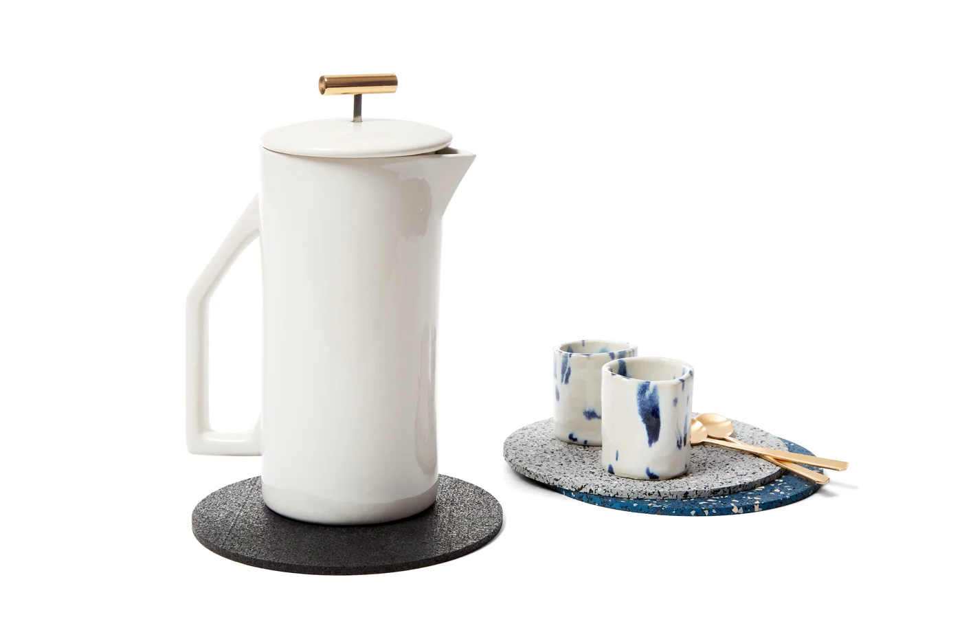 Rubber_TRIVET_All_Colors_Pot_Slash-Objects_web.jpg