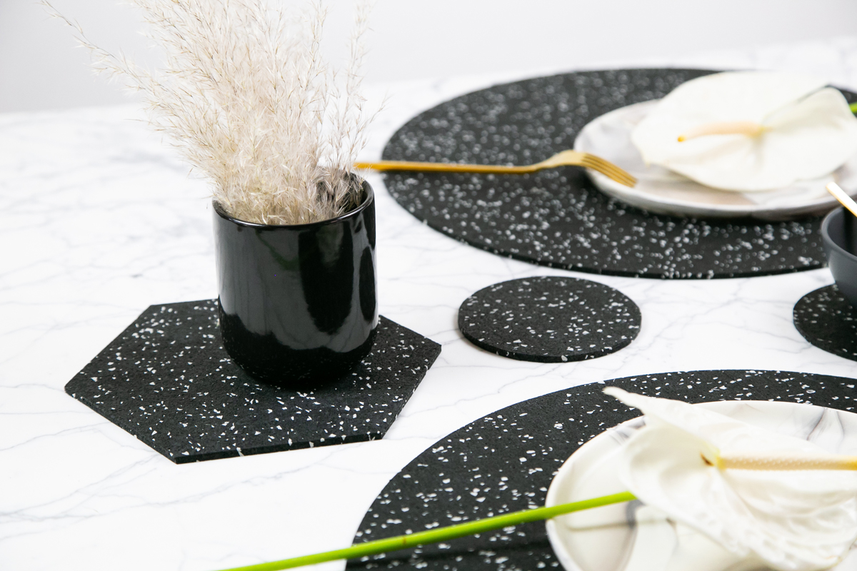 TSRO-SB_Slash_Objects-Round-Rubber-Dinner-Set-SpeckledBlack5_web.jpg