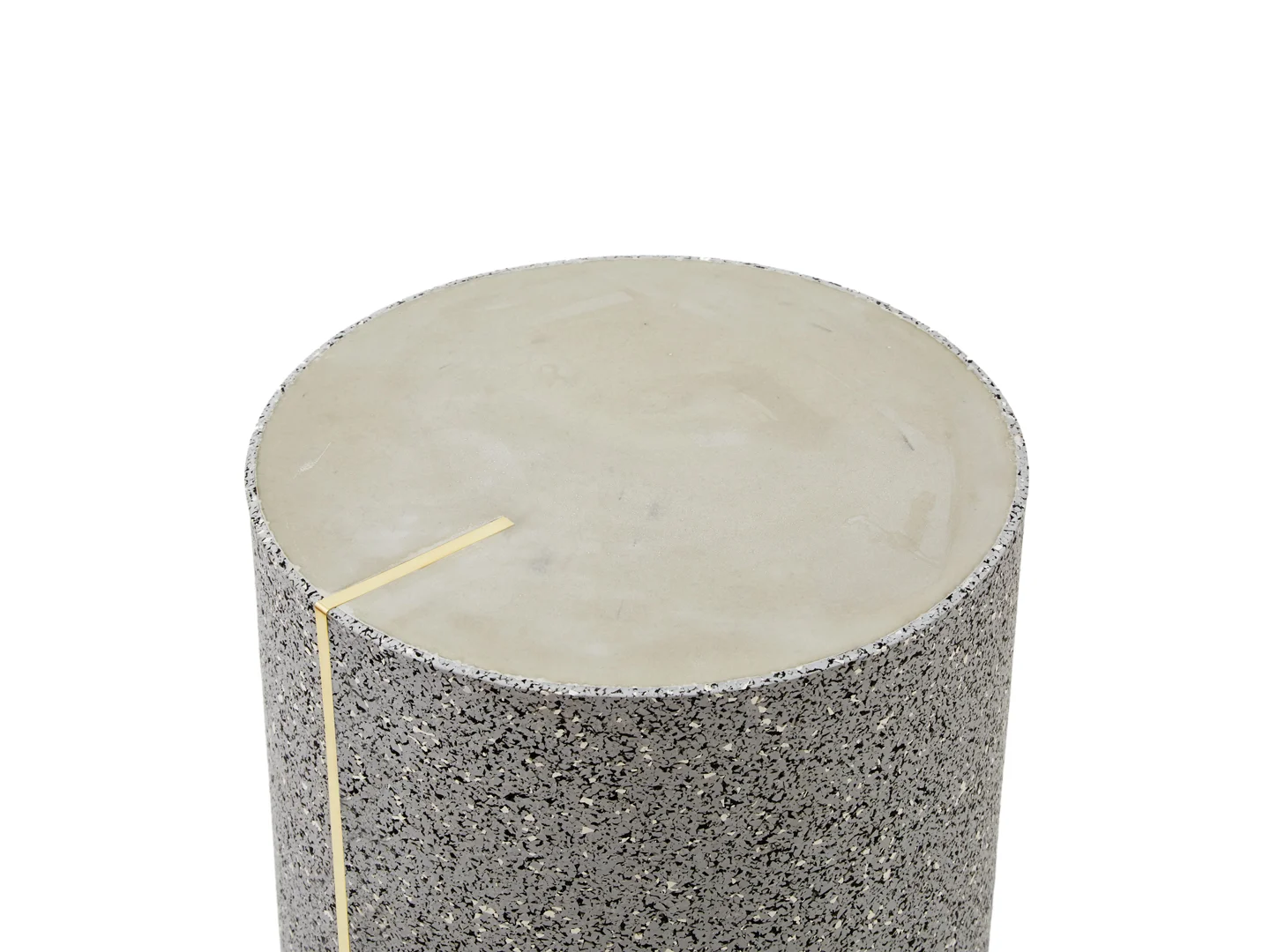 RCY-G_RubberCYL-Gris_Detail_SlashObjects_web.jpg