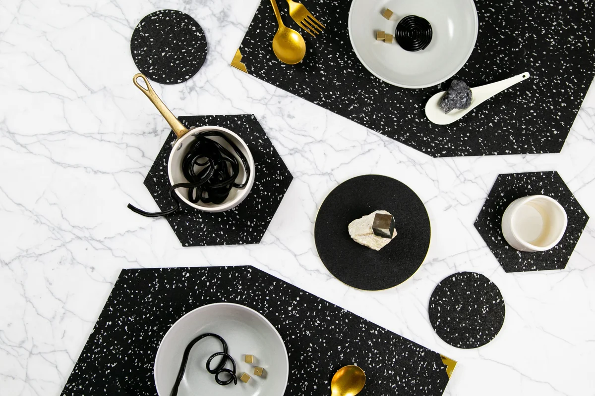 TSREC-SB_Slash_Objects-SpeckBlack-Rubber-Dinner-Set1-2_web.jpg