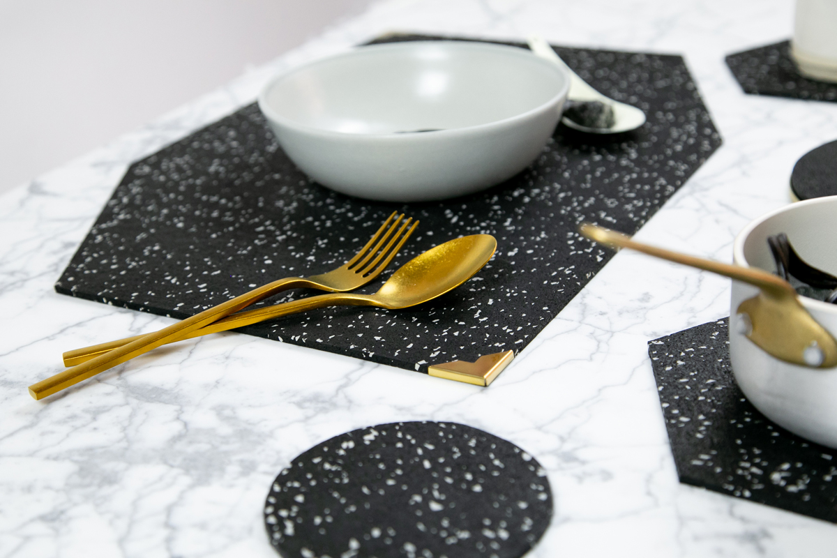 TSREC-SB_Slash_Objects-SpeckBlack-Rubber-Dinner-Set1-9_web.jpg