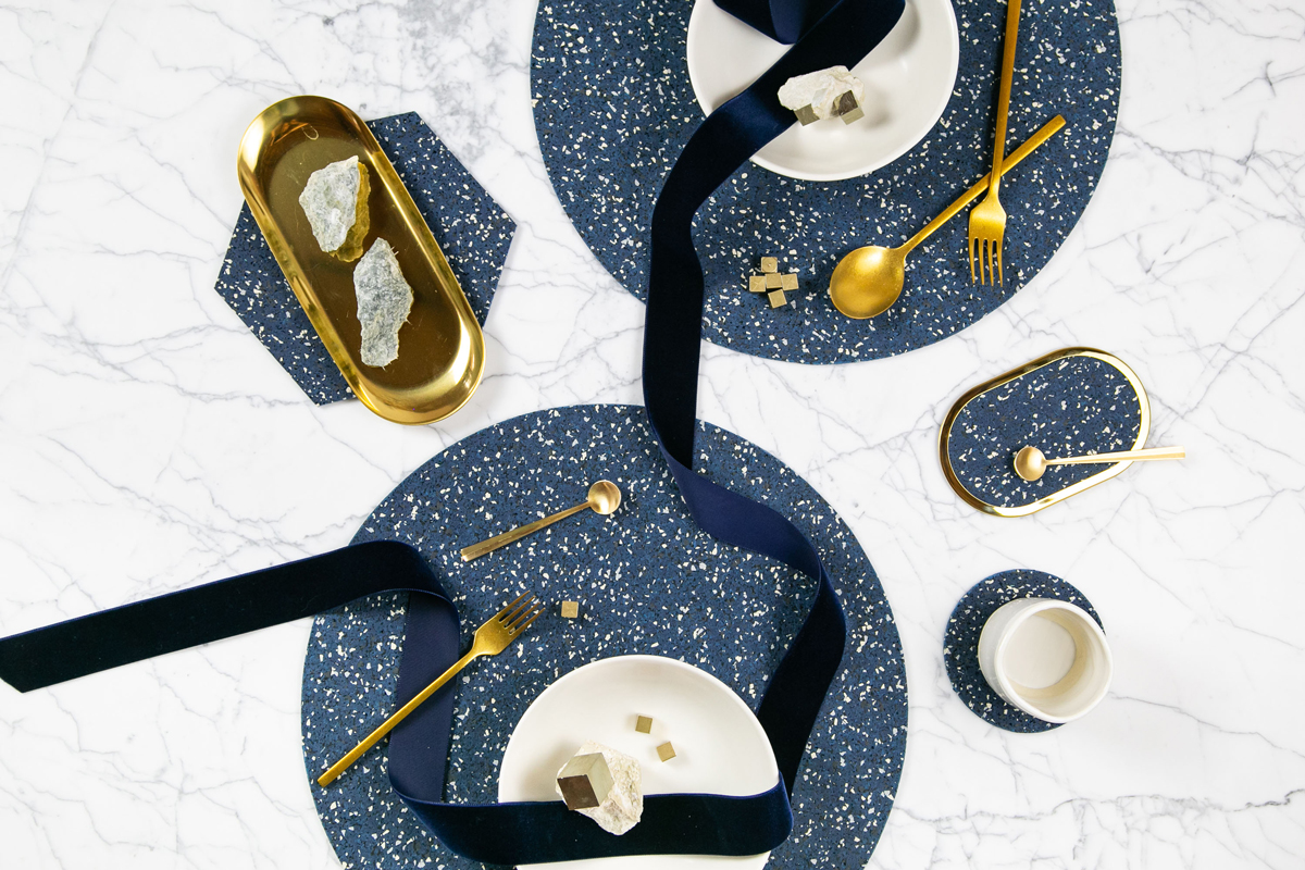 TSRO-R_Slash_Objects-Round-Rubber-Dinner-Set-Royal-2_web.jpg