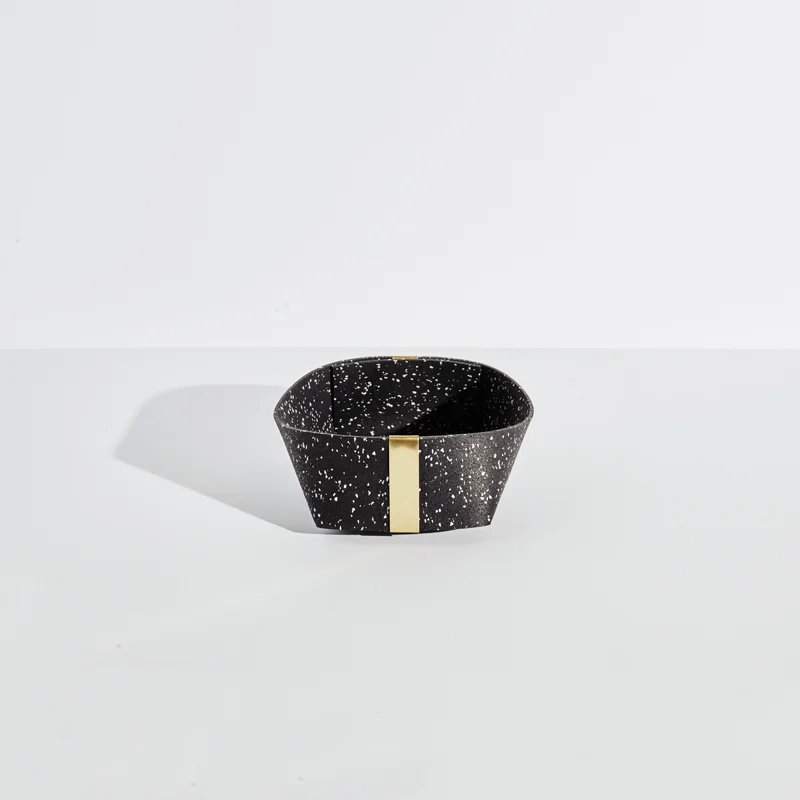 BSKT_SB_Speckled-Black_02-M_SET_SlashObjects_web.jpg