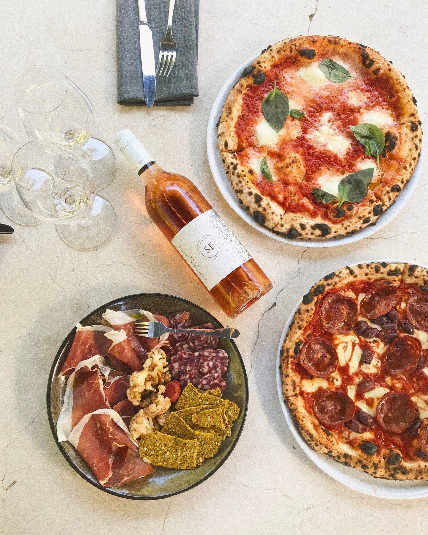 Courtyard Ros&eacute;'s? ⁠
⁠
Saturday &amp; Sunday, 11 to 4⁠
⁠
🍷🍕⁠
⁠
#morningtonpeninsula #mpwine #wine #cellardoor #restaurant #pizza #ros&eacute; #outdoordining⁠