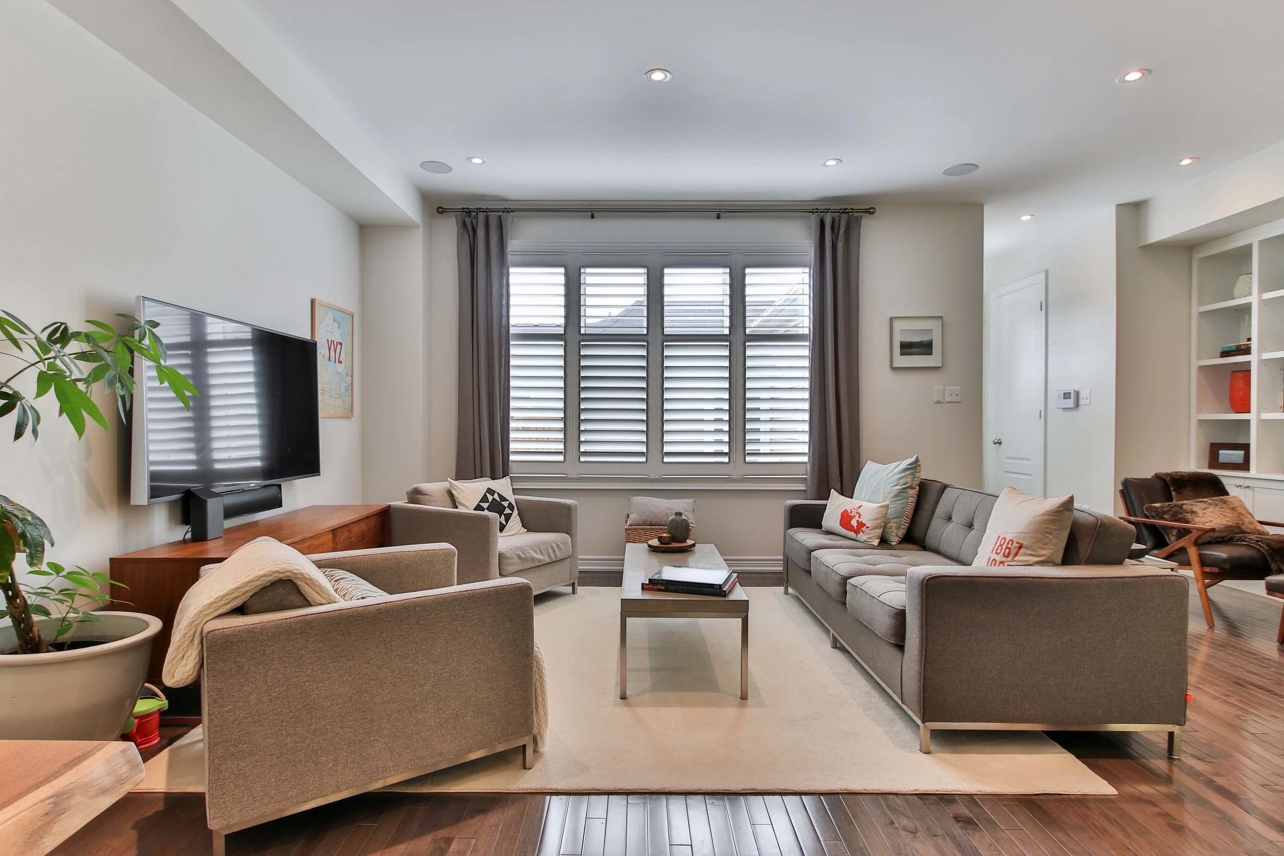 11_FamilyRoom.jpg