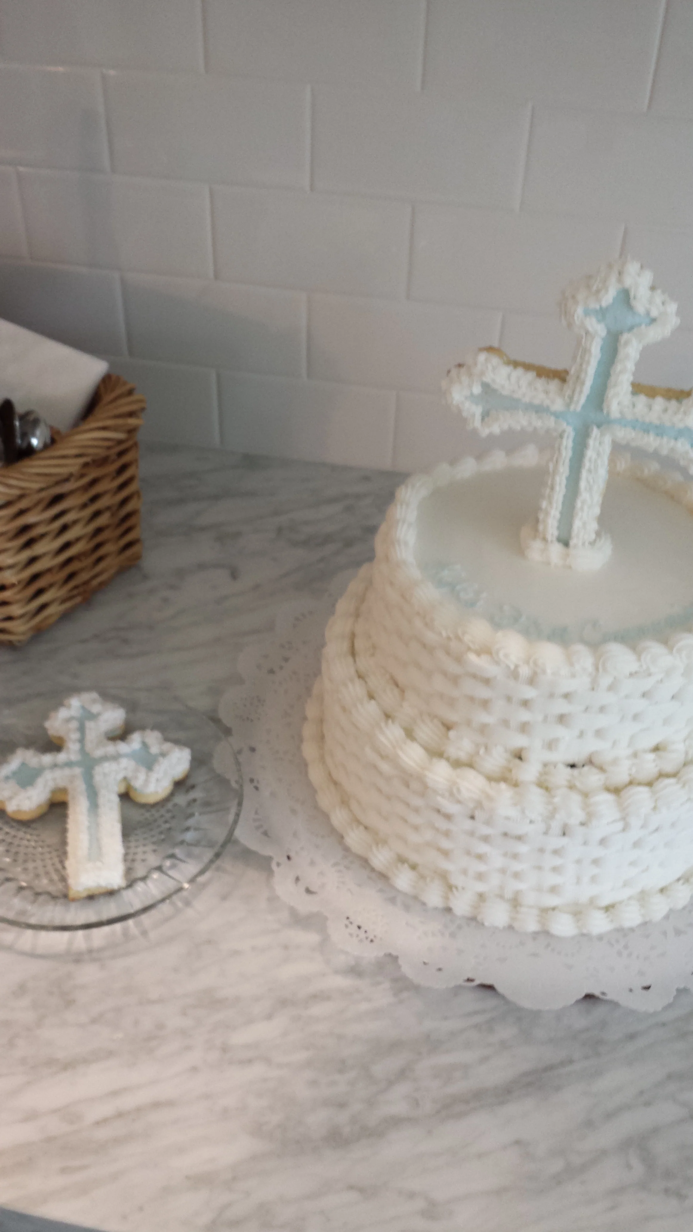 First Communion/Baptism Basketweave Cake