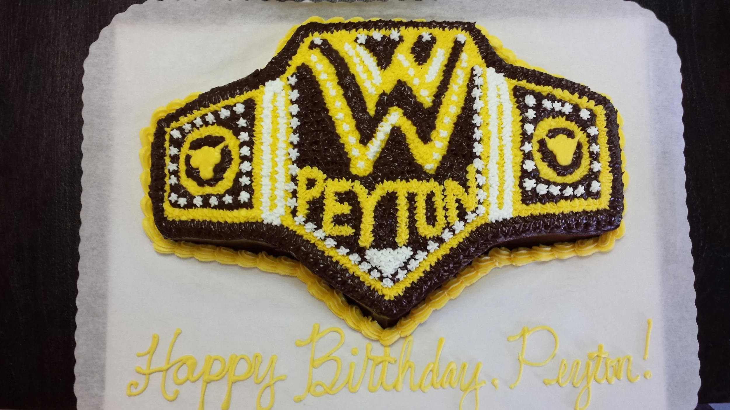 Wrestling Belt Cake.jpg