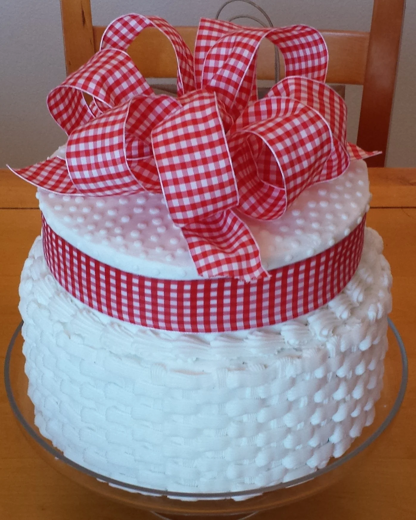 Basketweave & Gingham Cake.jpg