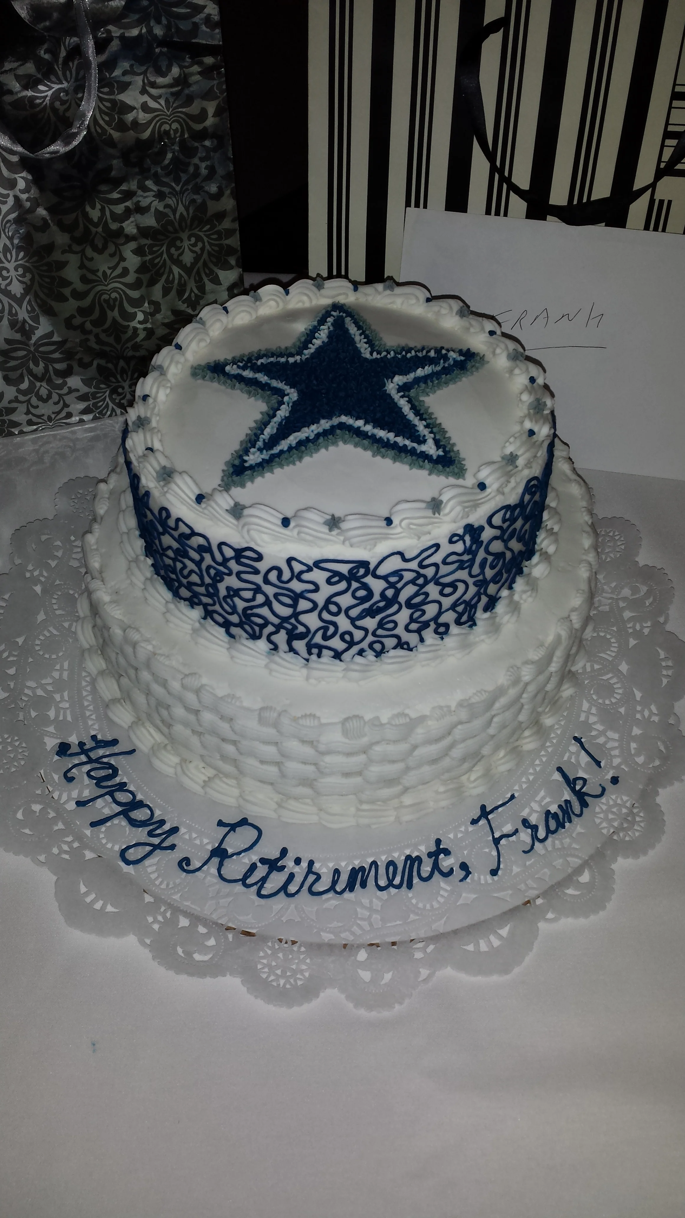 Dallas Cowboys Cake.jpg