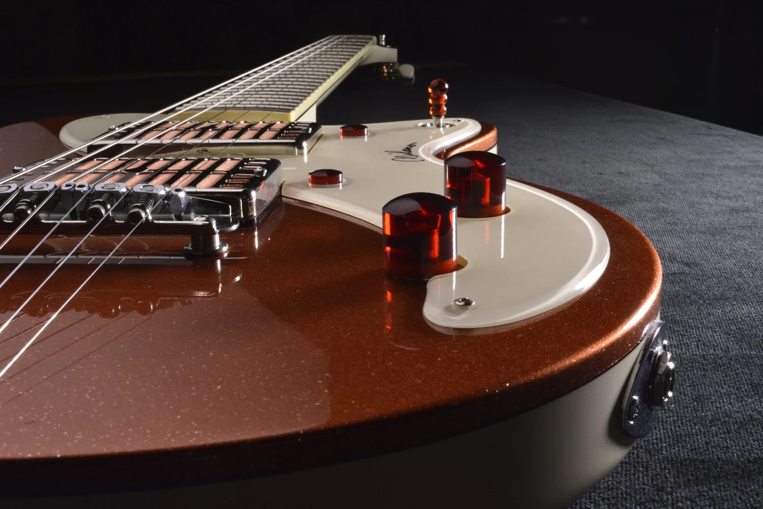New Gallery — Yanuziello Stringed Instruments