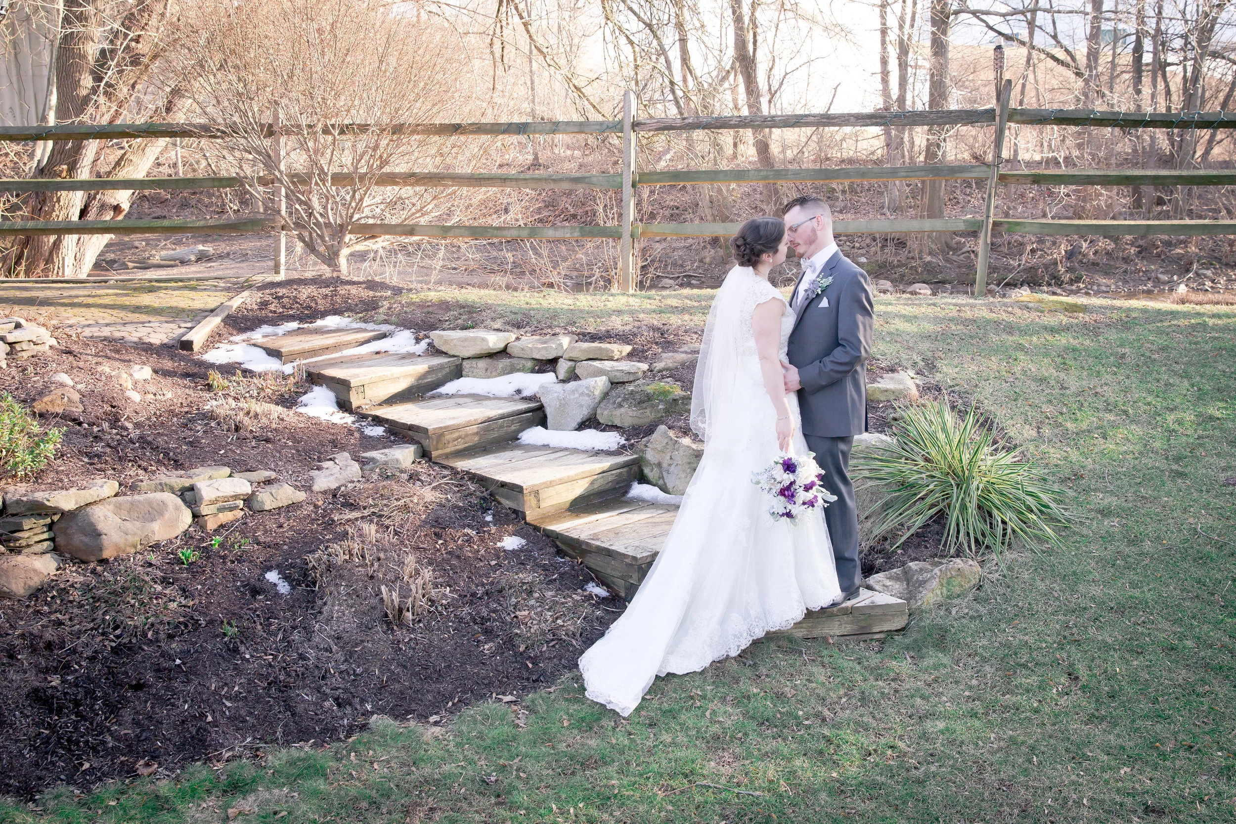 Who wants a 60 degree day in February, raise your hand! This couple completely lucked out with their weather! And look, the grass is still green in middle of winter!