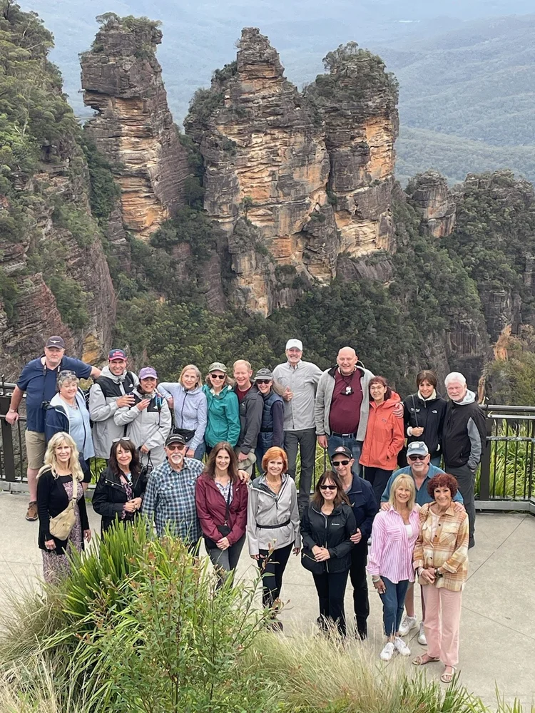 Private group at Echo Point with the Three Sisters behind