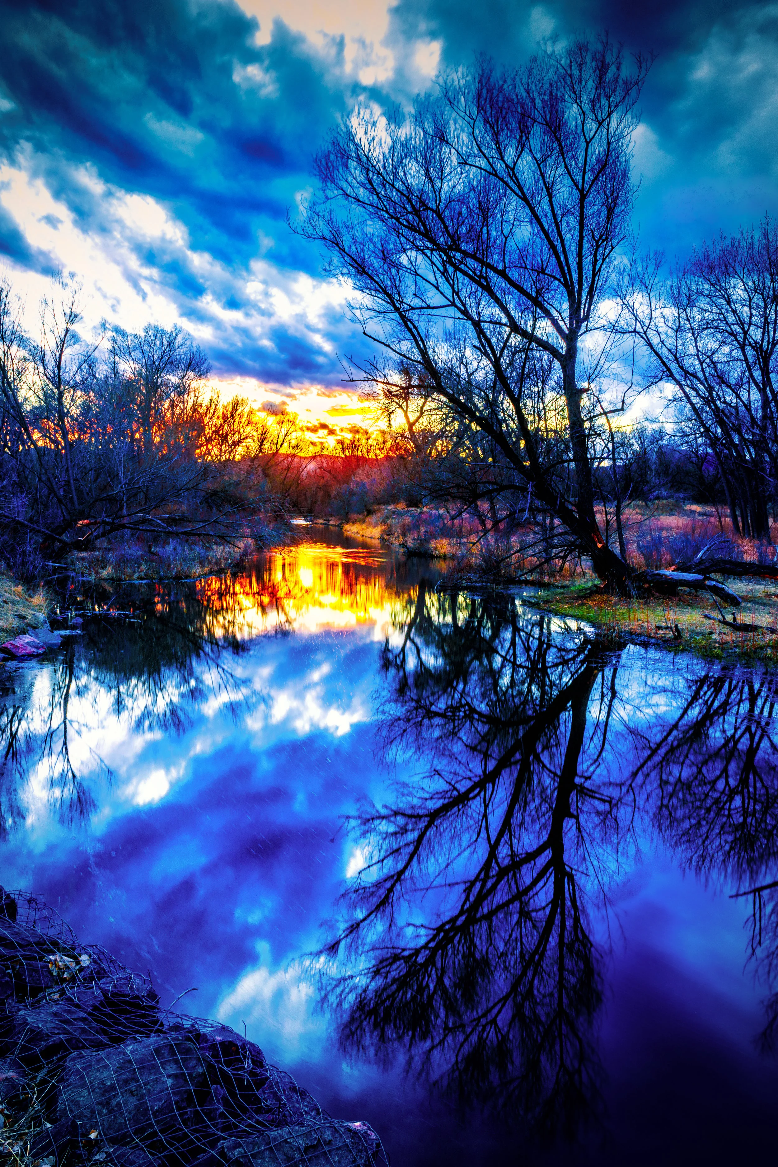 He listens. - Psalm 34:1-9