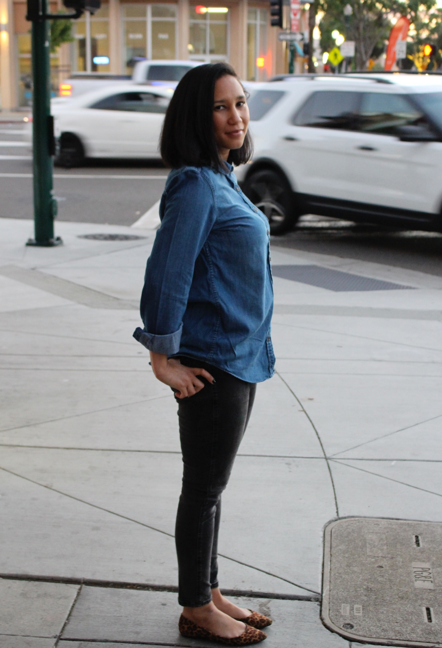 What color leggings should I wear with a denim shirt? - Quora