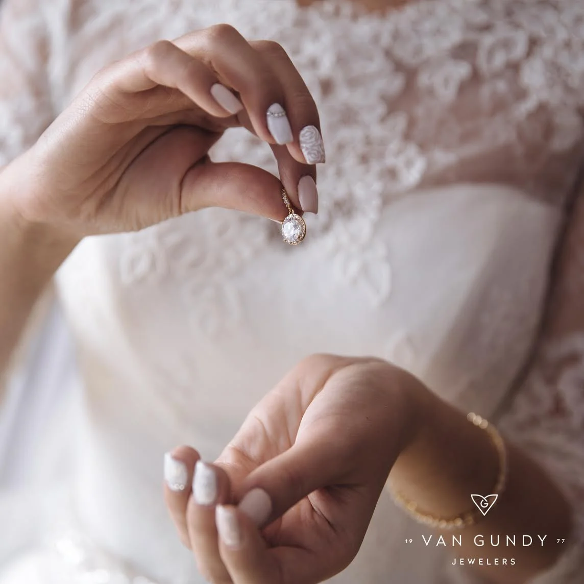 Wedding Day Jewelry Dos & Don’ts