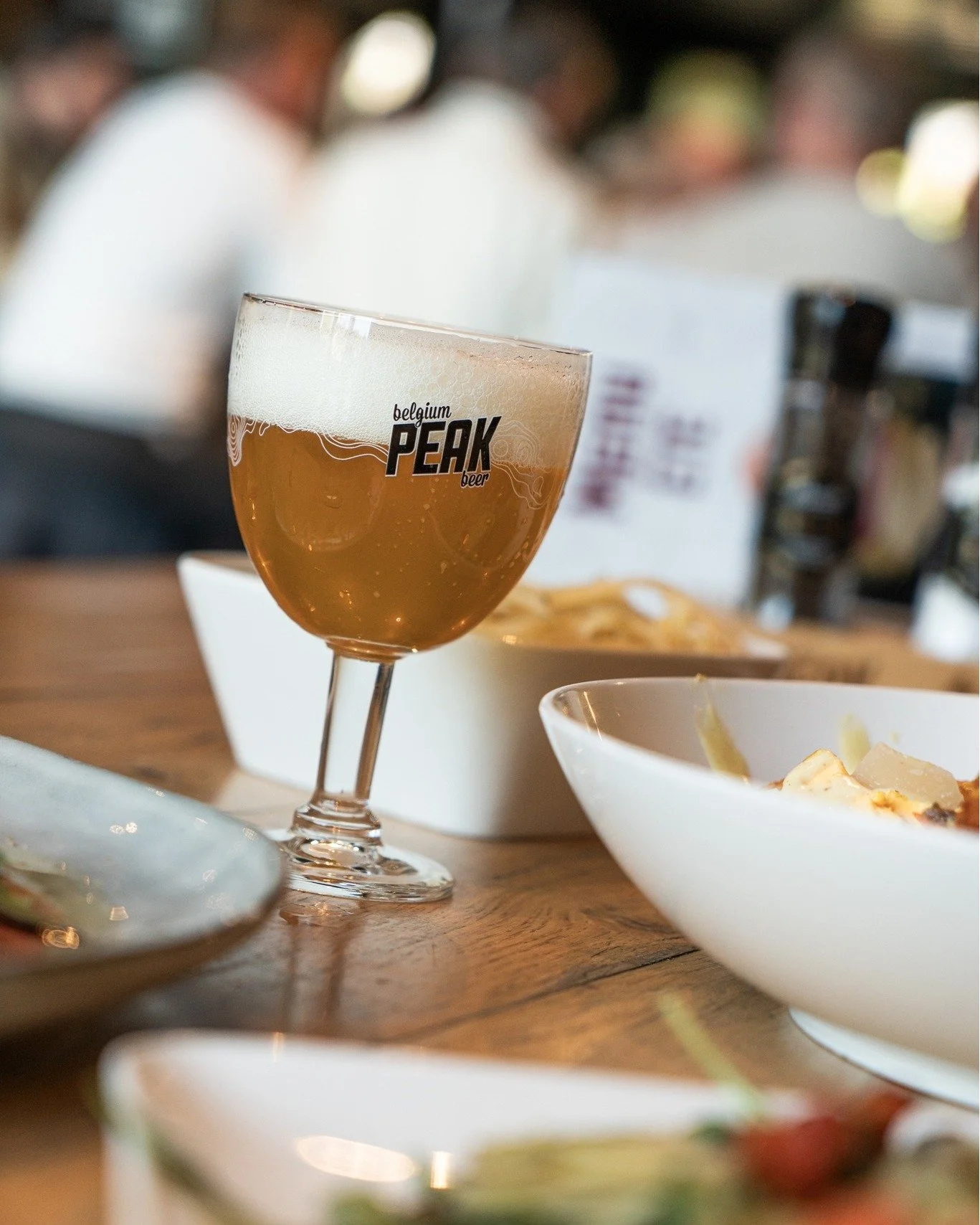 1er mai = on est OUVERTS !
(et m&ecirc;me jusqu&rsquo;&agrave; 22h ce jeudi 30 avril 👀)

Le soleil revient&hellip; et le nouveau menu &eacute;t&eacute; aussi 💥
Plus frais, plus l&eacute;ger, toujours bien gourmand 😋

👉 Viens tester &ccedil;a &agr
