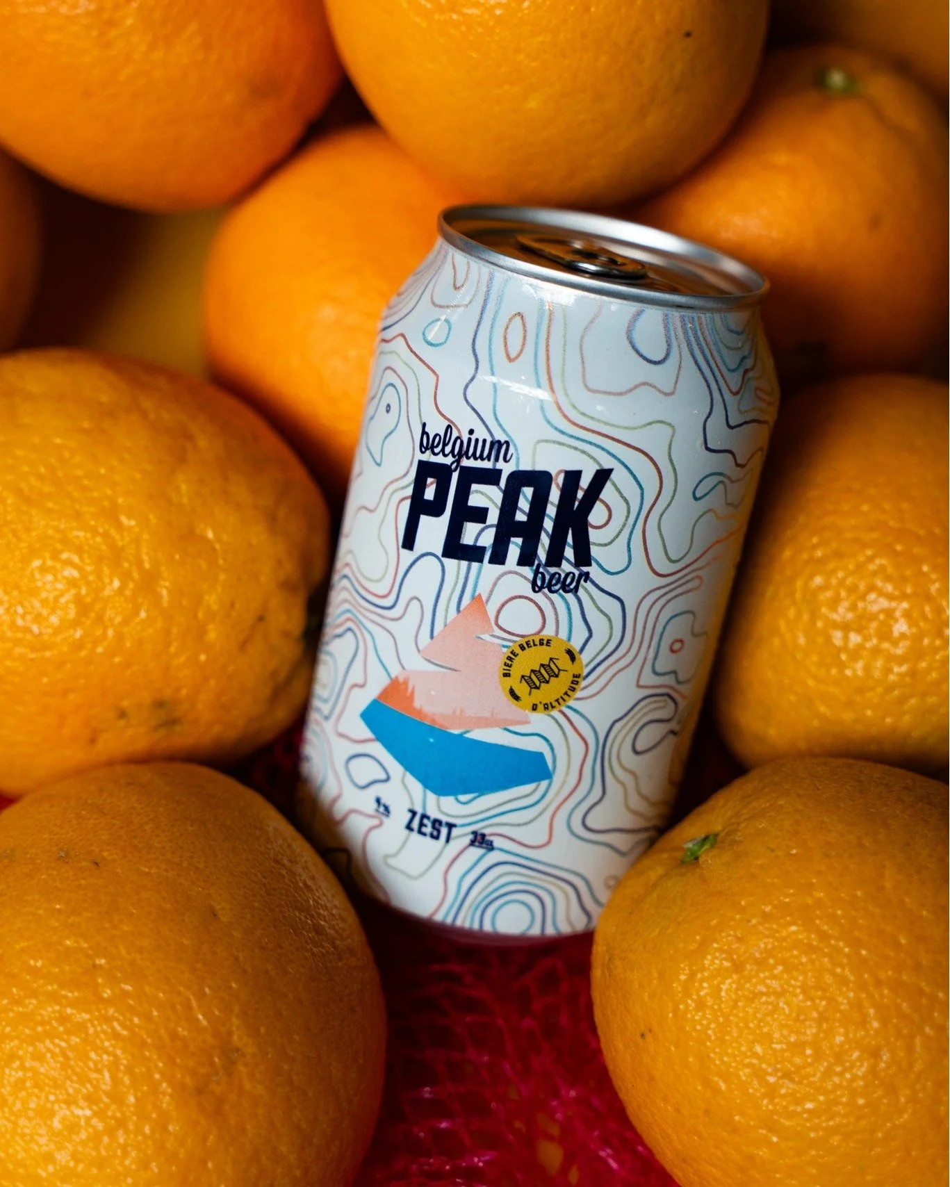Elle risque bien de devenir la bi&egrave;re la plus fra&icirc;che de ton frigo 😎🍻
Notre nouvelle PEAK ZEST 🍊🧡

🎁 PROMO DE LANCEMENT SUR L'ESHOP 
Livraison offerte en Belgique pour le casier de 24x33cl avec le code ZEST 🚚🍻
