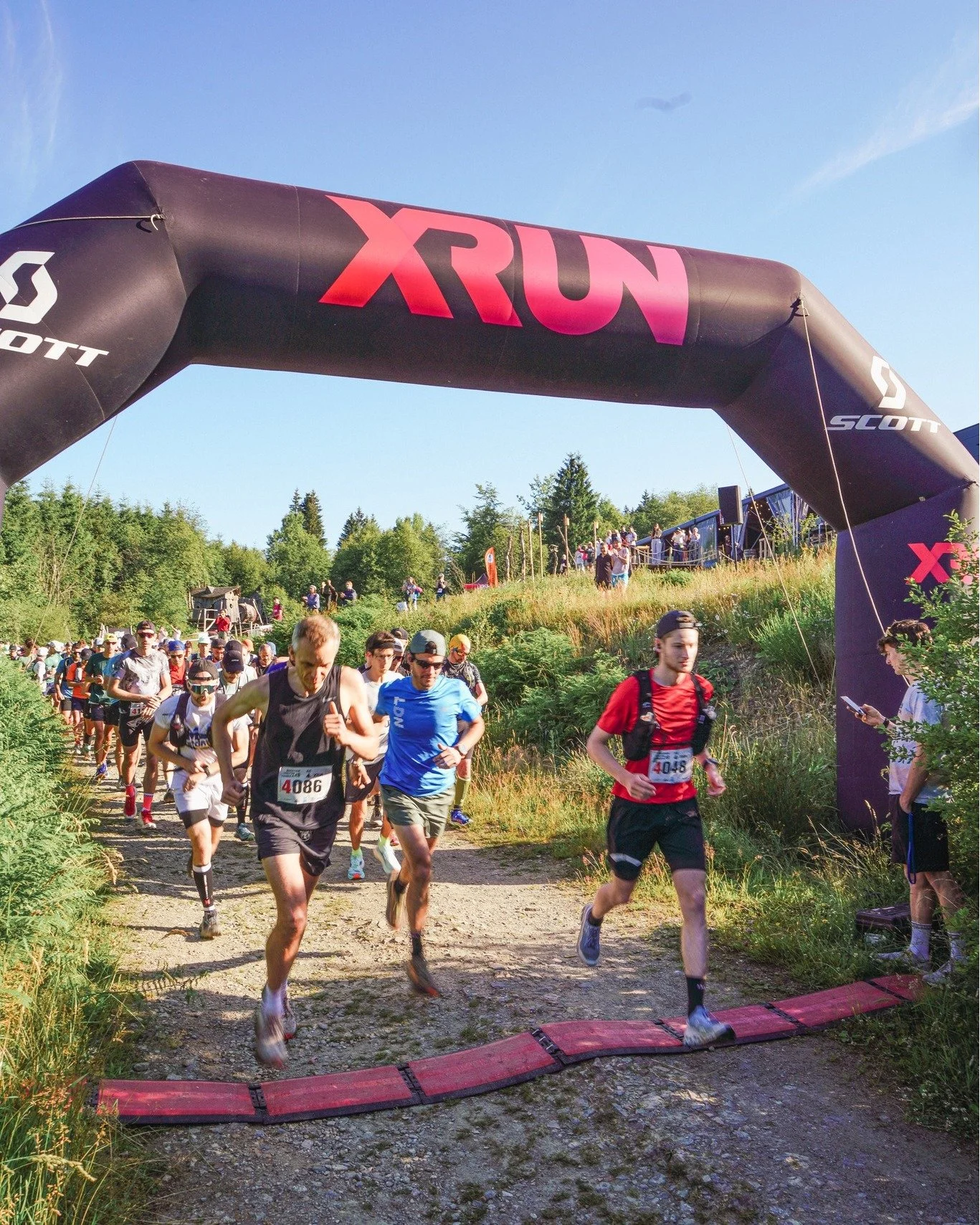 Le @marathon_hautesfagnes, c'est dans moins d'un mois &agrave; la brasserie ! 
Le marathon le plus haut de Belgique, &ccedil;a vous tente ? 🏔🏃&zwj;♂️

📅 Rendez-vous le 28 juin &agrave; la brasserie Peak Beer 😍
42 KM | 21 KM | 10 KM | Kids Run

In