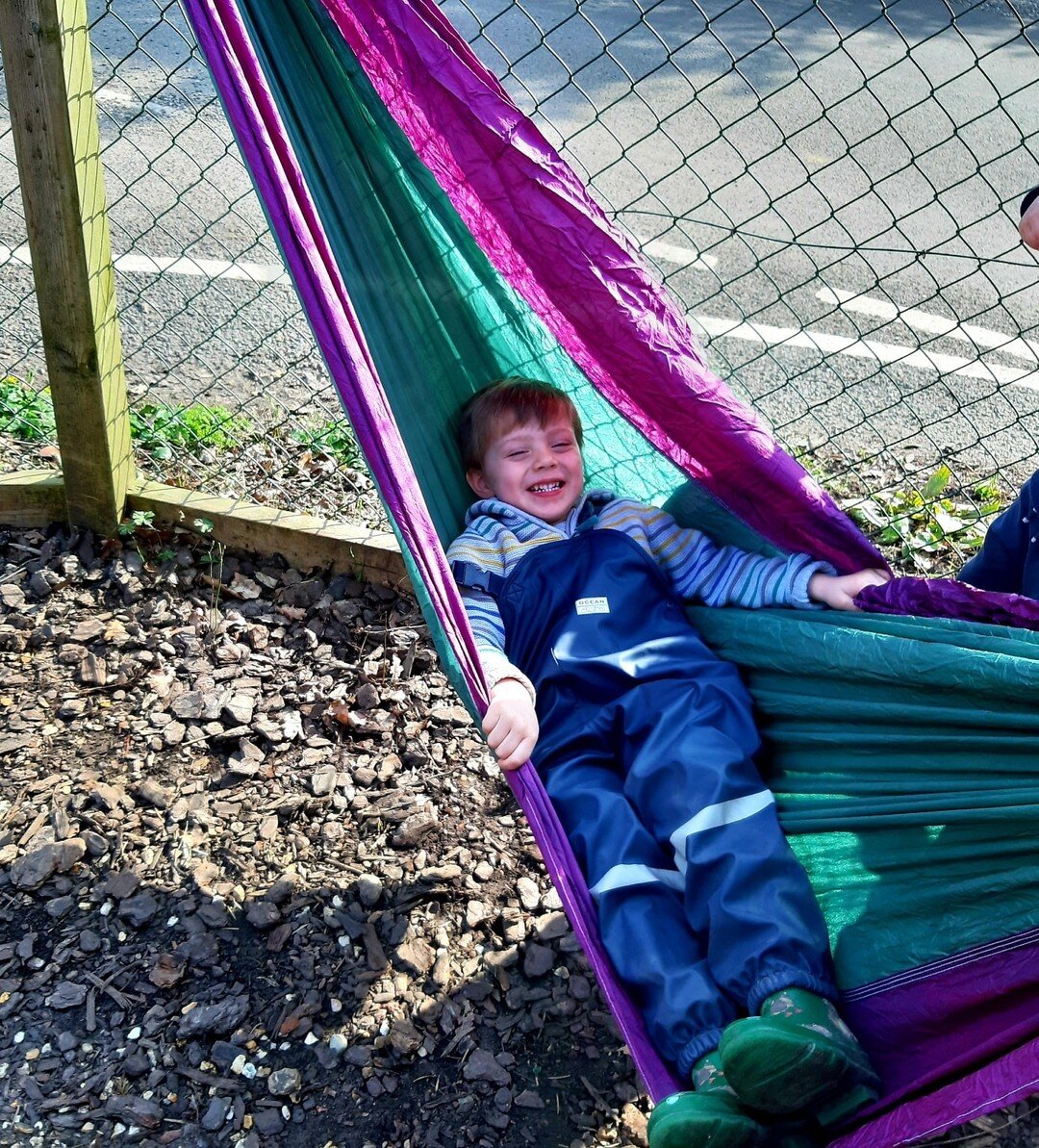 We've had a lovely relaxing start to the week here at Kids Love Nature.

Who else would like to be sunning themselves on a hammock? 🙋&zwj;♀️🙋&zwj;♂️🌞

#hammock #hammocktime #relaxing #enjoyinglife #kidslovenature #lymington #getoutside