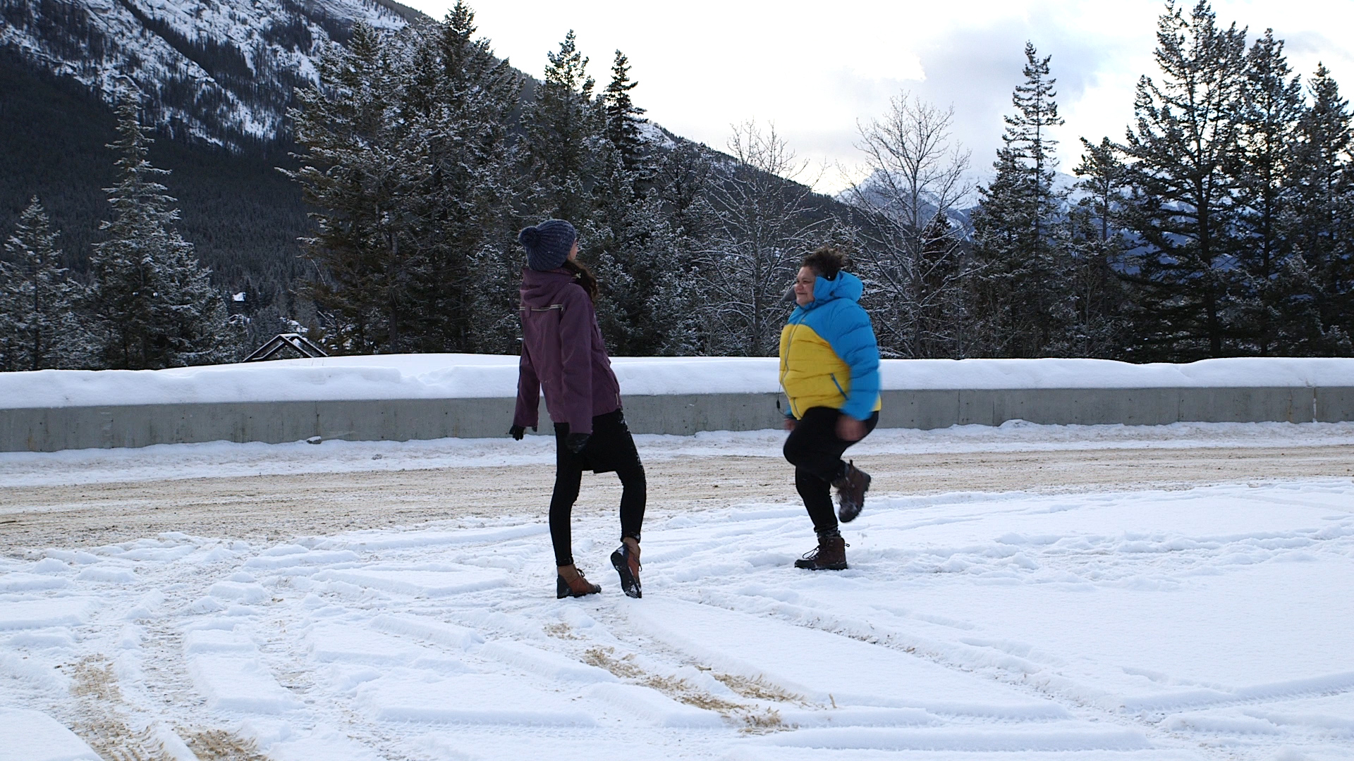 Sorry 2016 Salote Tawale and Bridget Reweti HD Moving Image, 2min
