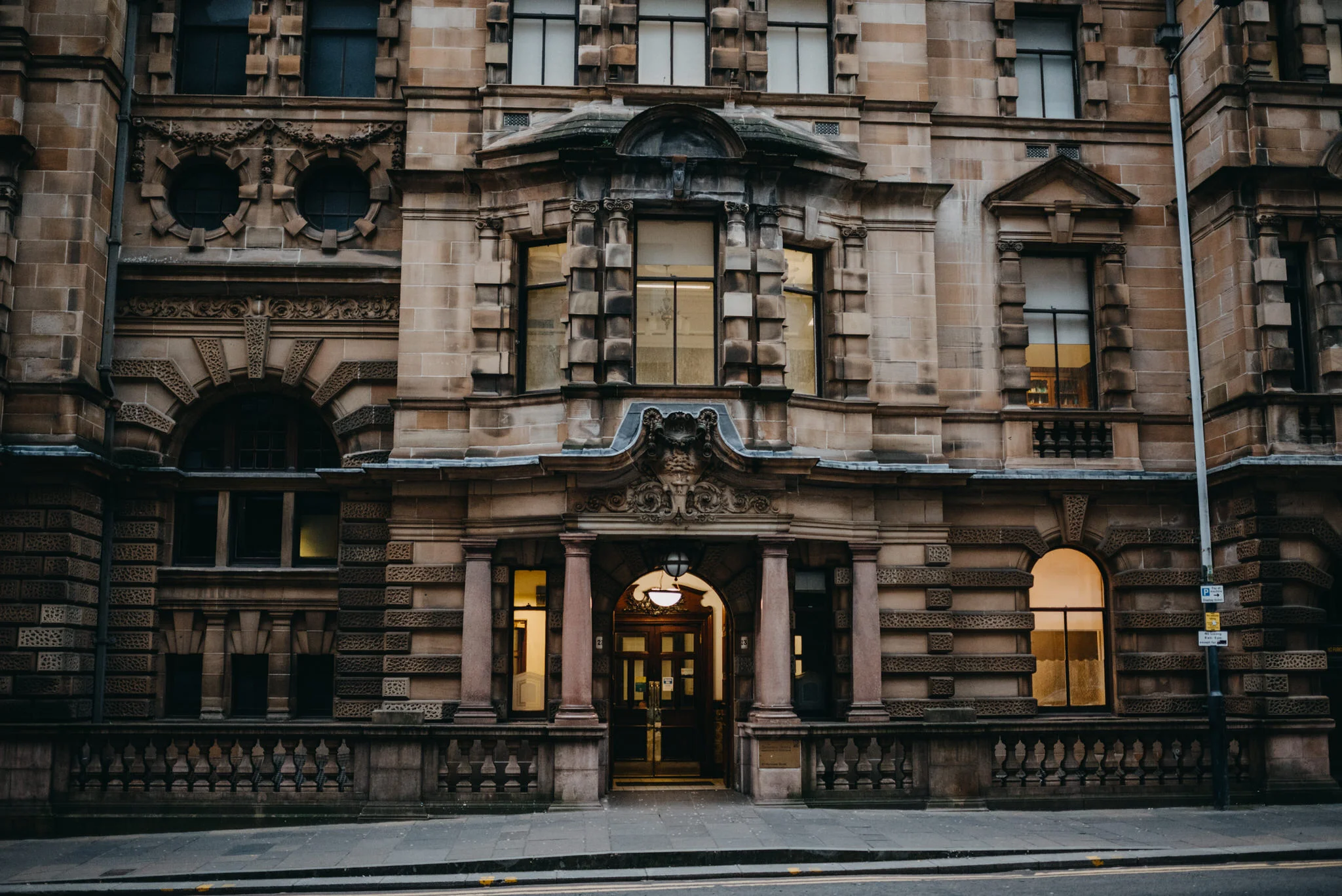Harriet & Jamie 23 & Oran Mor-5.jpg