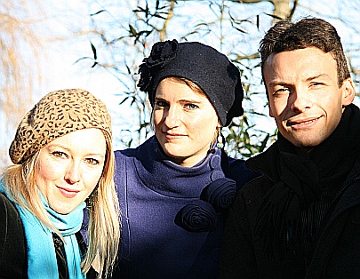 Harriet MacKenzie (violin), Meg Hamilton (viola),&nbsp;Miloš Milivojević (accordion)&nbsp;