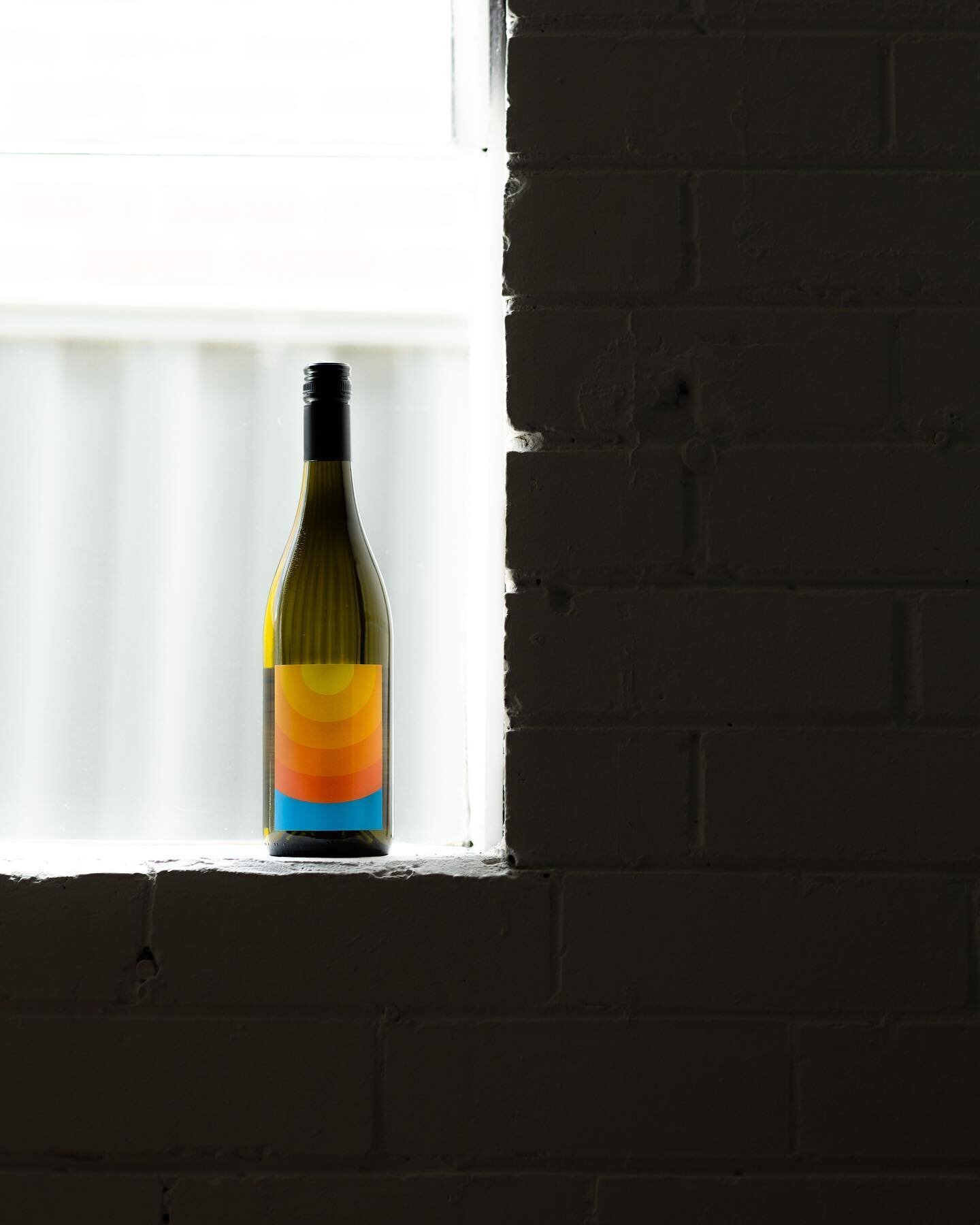 Hanging out for the weekend!

2020 Pinot Grigio, that sunshine in a bottle. Zesty, bright and fresh ☀️

#rangelifewine #kingvalley #italiangrapes #sunshineinabottle #pinotgrigio #whitewine #winetime #winelover #winelife #weekendvibes