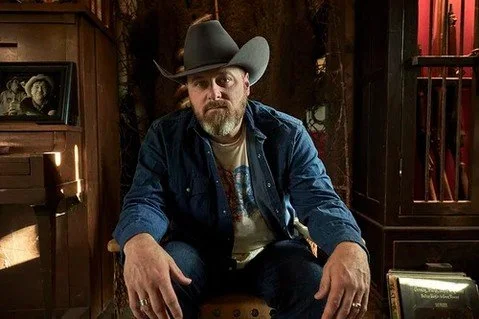 SUPPORT ANNOUNCE: @isaachoskins joins @blackhawklive at the legendary Longhorn Ballroom on Friday, October 10!

Get your tickets today at the link in bio!