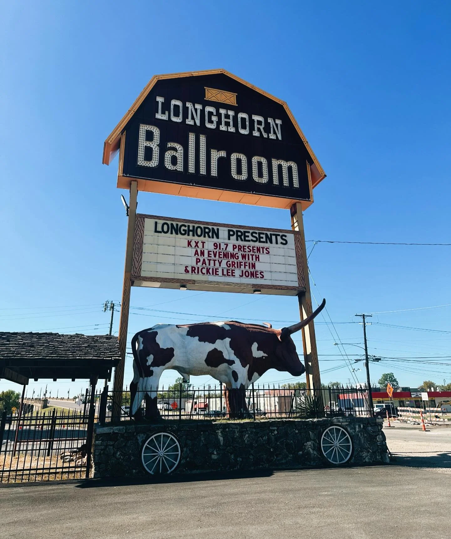 Patty Griffin &amp; Rickie Lee Jones 🎶 this Saturday&ndash; tickets selling fast, grab yours now! #pattygriffin #rickieleejones #longhornballroom