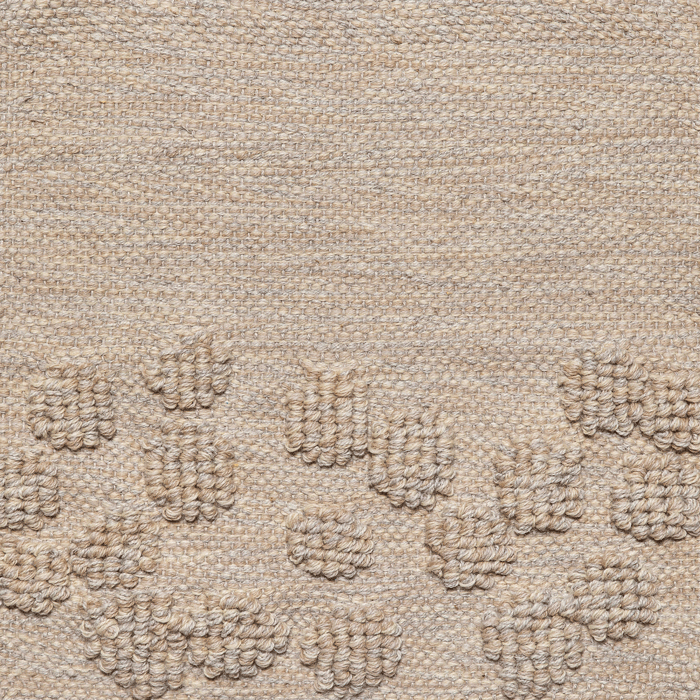 ROSE-by-EVA-SCHILDT-Single-Weave-and-Tuft,-cream-mix-6040,-07,-12,-1008-on-the-natural-yarn.gif