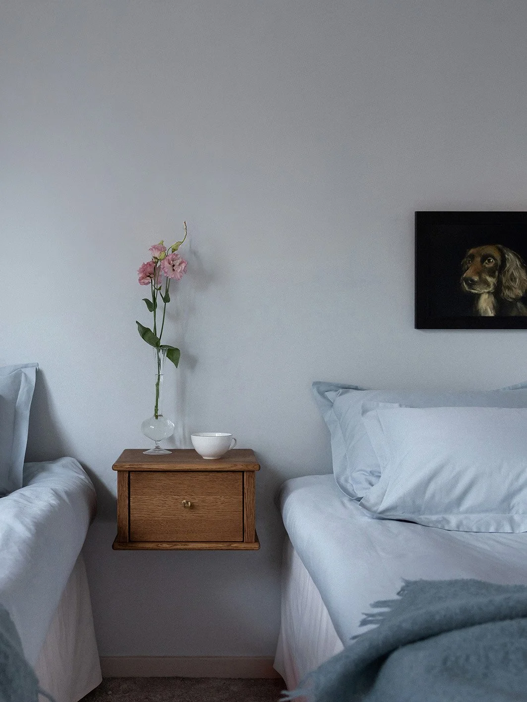 luca_wall_bedside_table_brown_1_crop.jpg