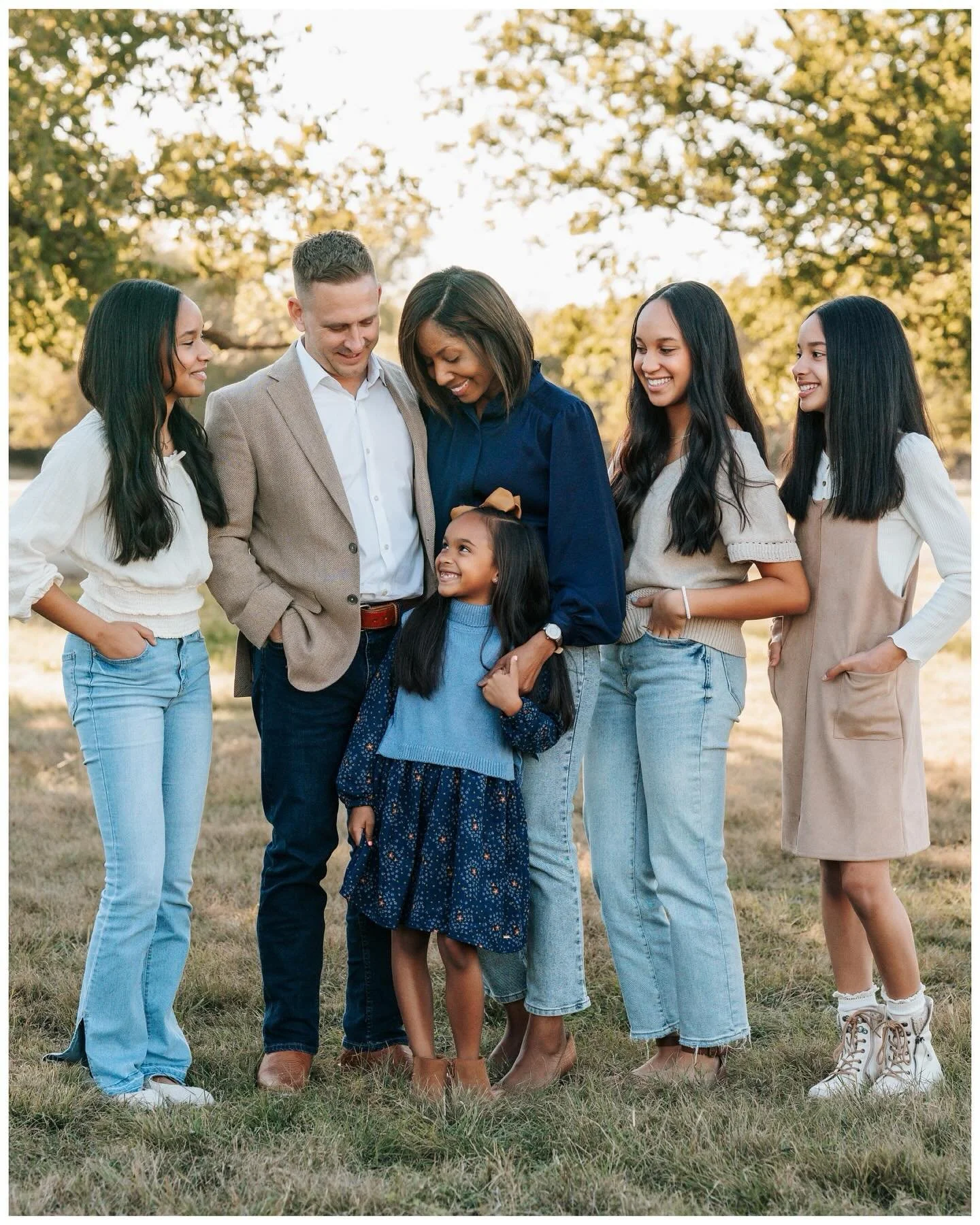 🍂 Fall sessions are almost fully booked! Grab a spot while you can! 📸✨
.
.
.
.
.
#dfwfamilyphotographer #dfwfamilyphotography #dallasfamilyphotographer #dallasfamilyphotography #fortworthfamilyphotographer #fortworthfamilyphotography #dfwfamilies