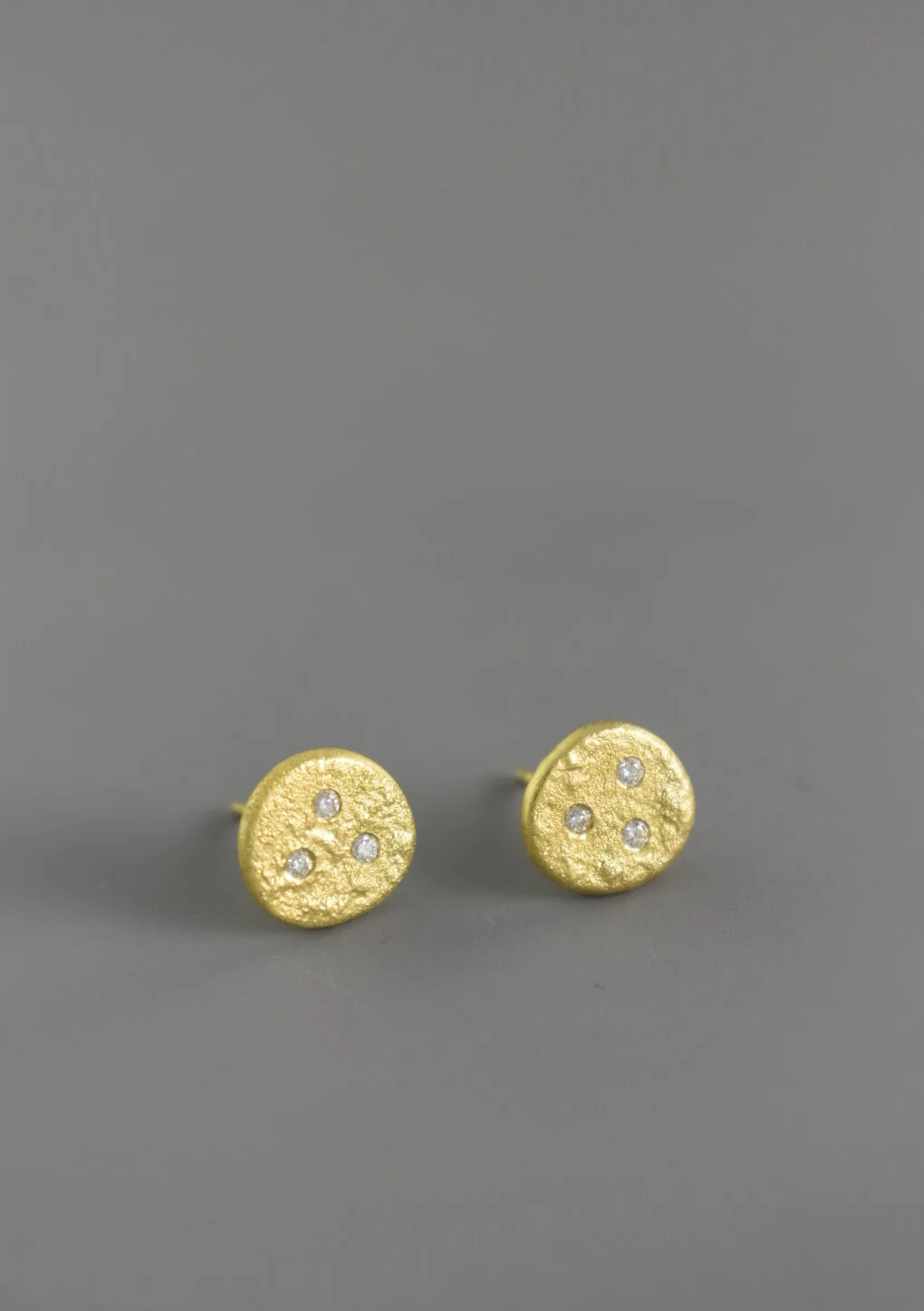 XL Cookie Diamond Posts, 18k gold