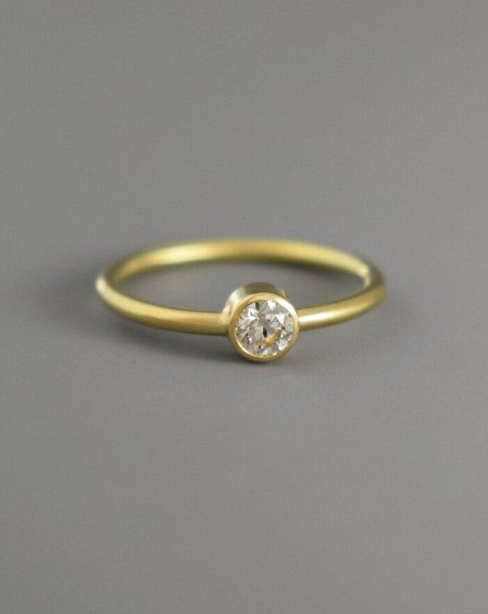 Perfect Diamond Engagement Ring, 18k gold