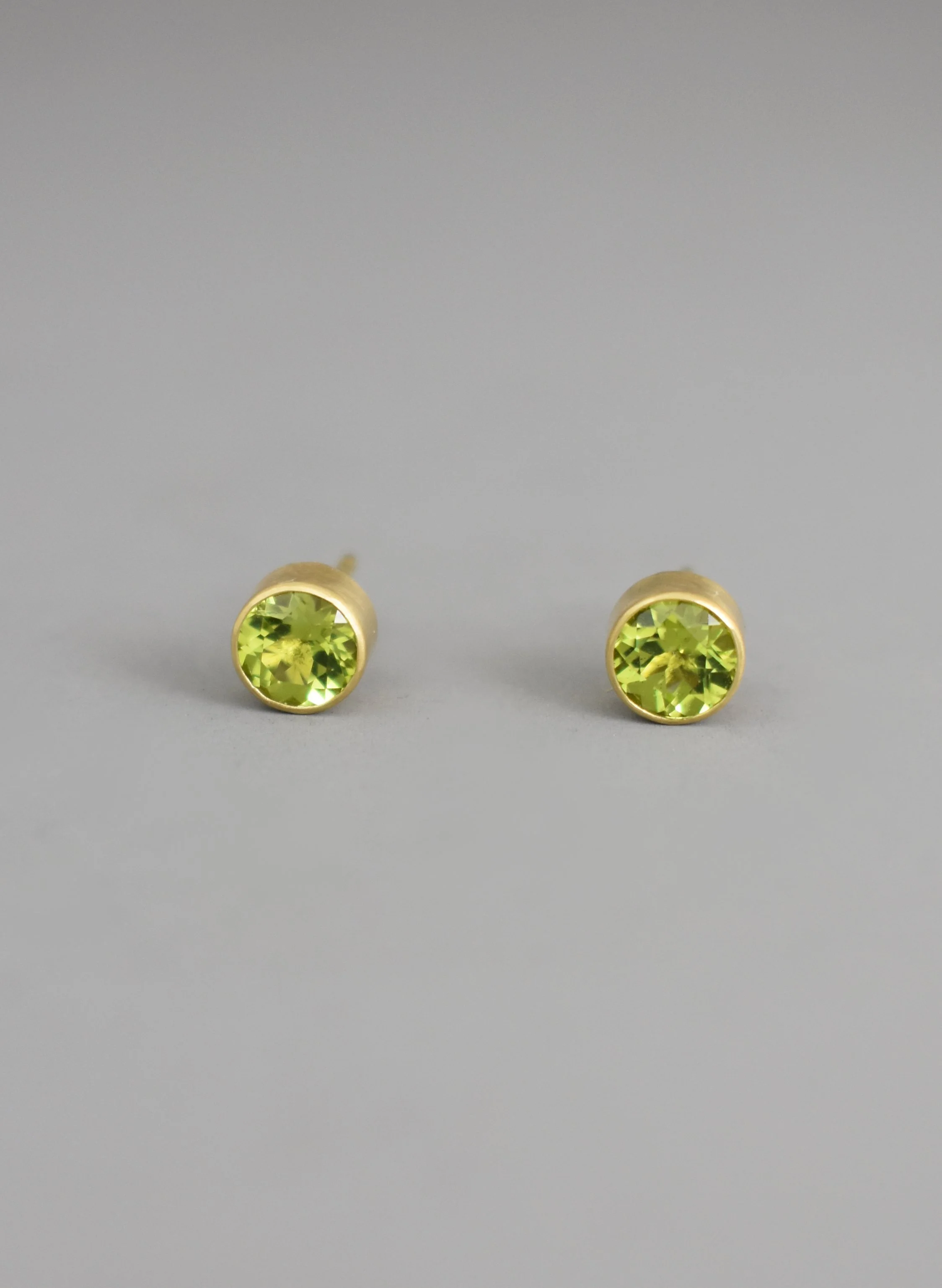 Peridot Post Earrings, 18k gold