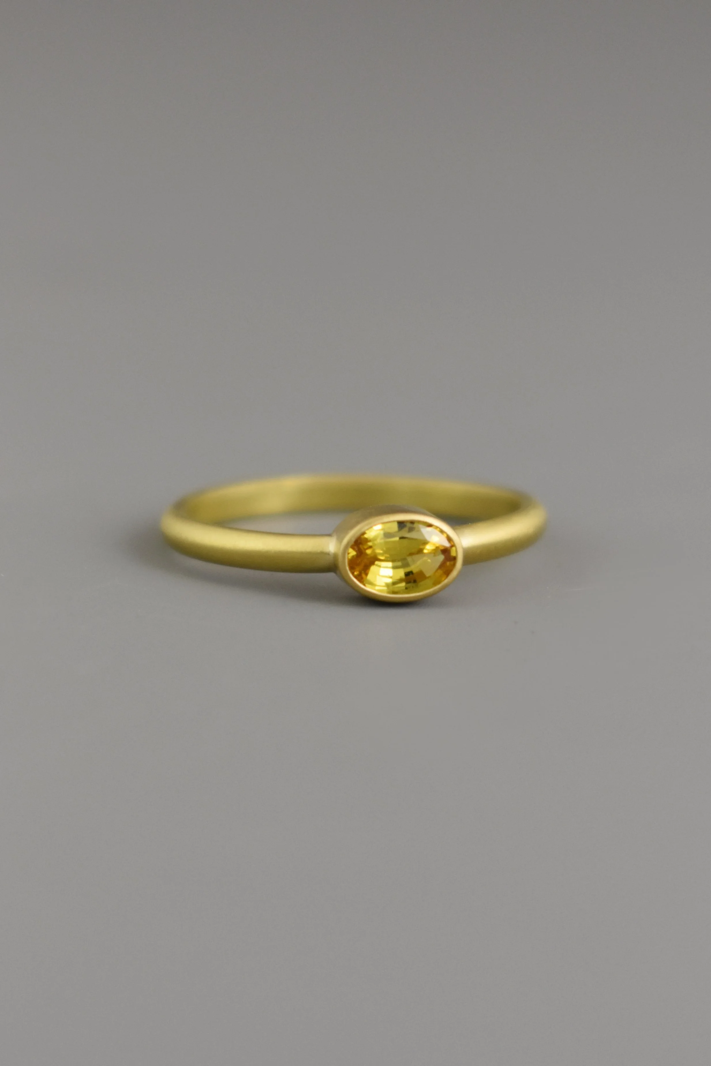 Yellow Sapphire Ring, 18k gold