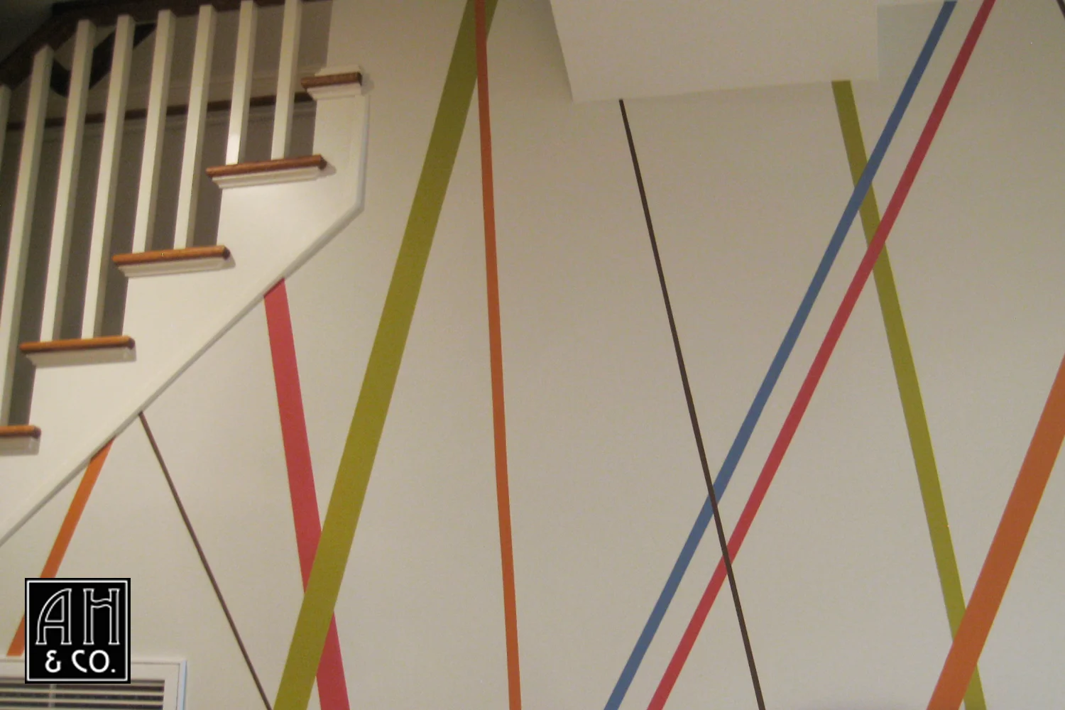 COLORFUL DIAGONAL PAINTED MODERN STRIPES