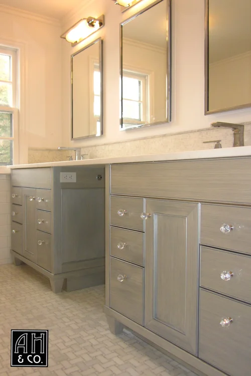Metallic Kitchen Cabinets Oppein