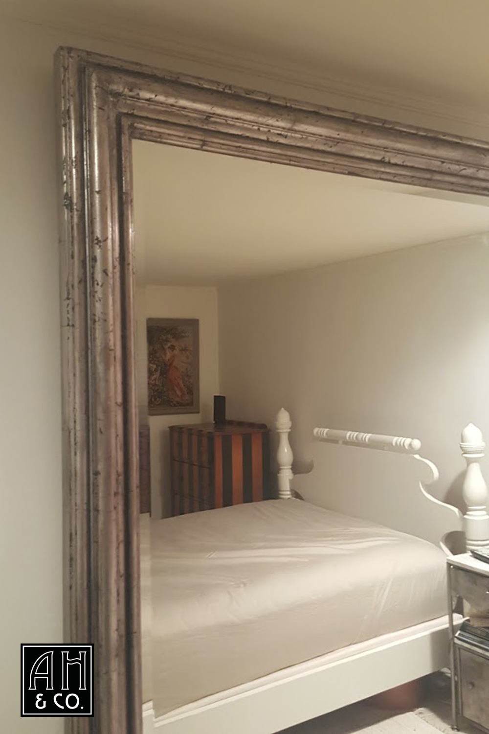SILVER LEAF ANTIQUED FRAME