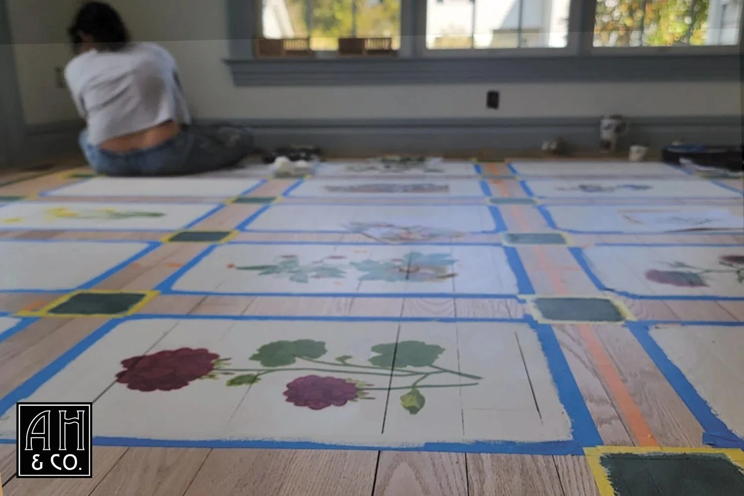 BOTANICAL FLOWER HAND-PAINTED FLOOR
