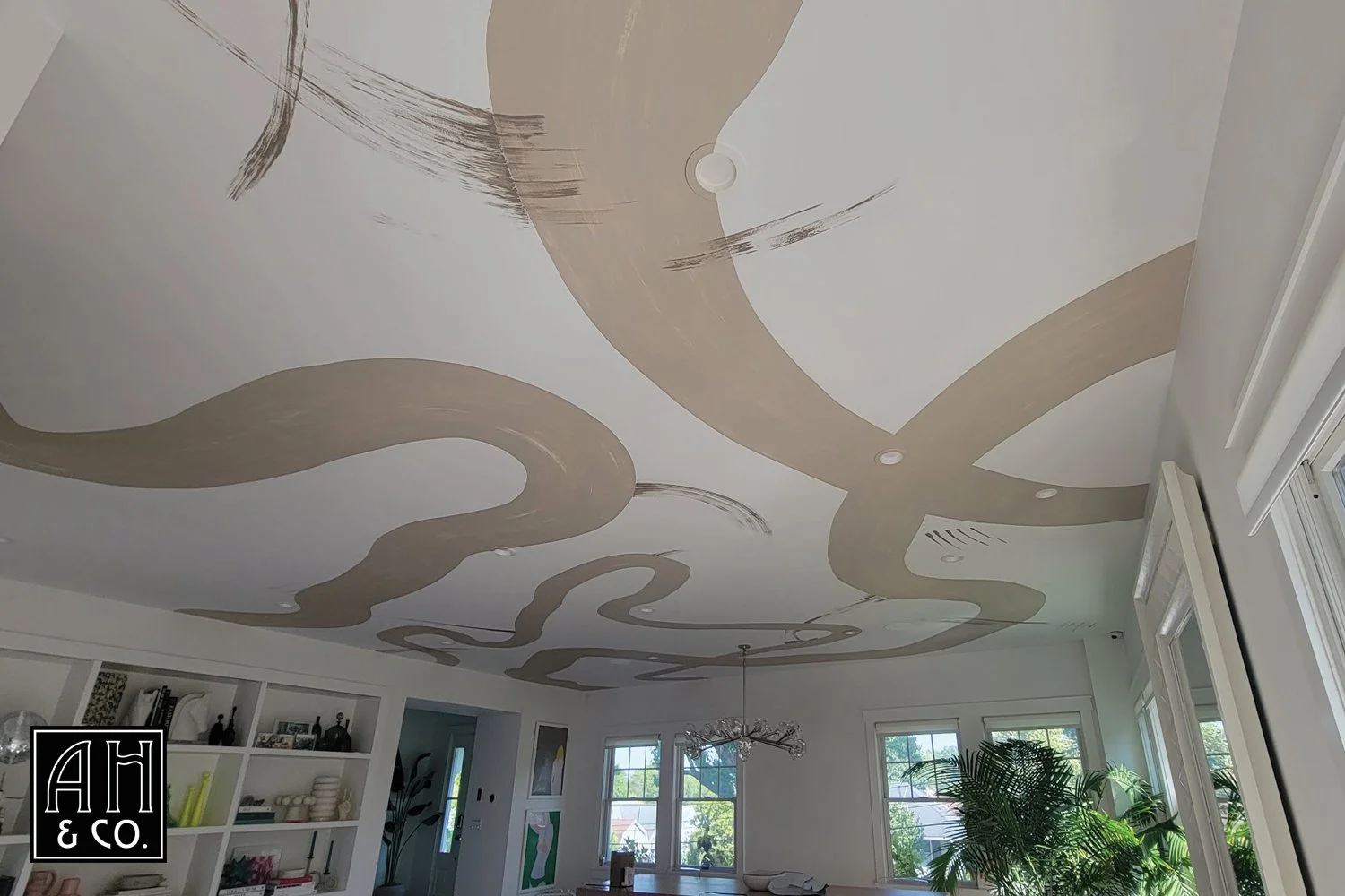 CONTEMPORARY GRAPHIC CEILING MURAL
