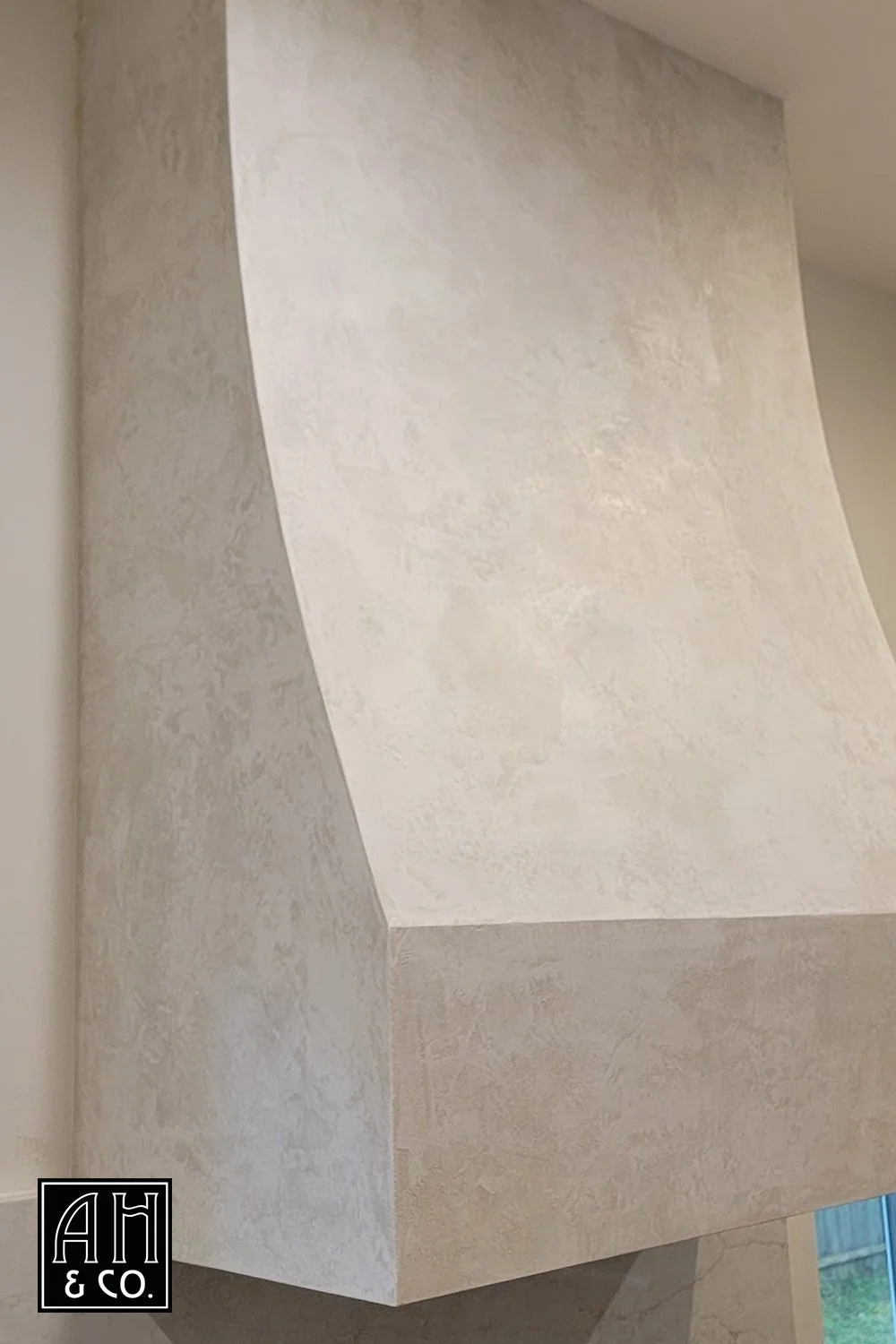 ARIANA-HOFFMAN-heavy-texture-dimensional-cement-white-cream-OVEN-HOOD-TEXTURED-SKANDI-KITCHEN-PLASTER.jpg