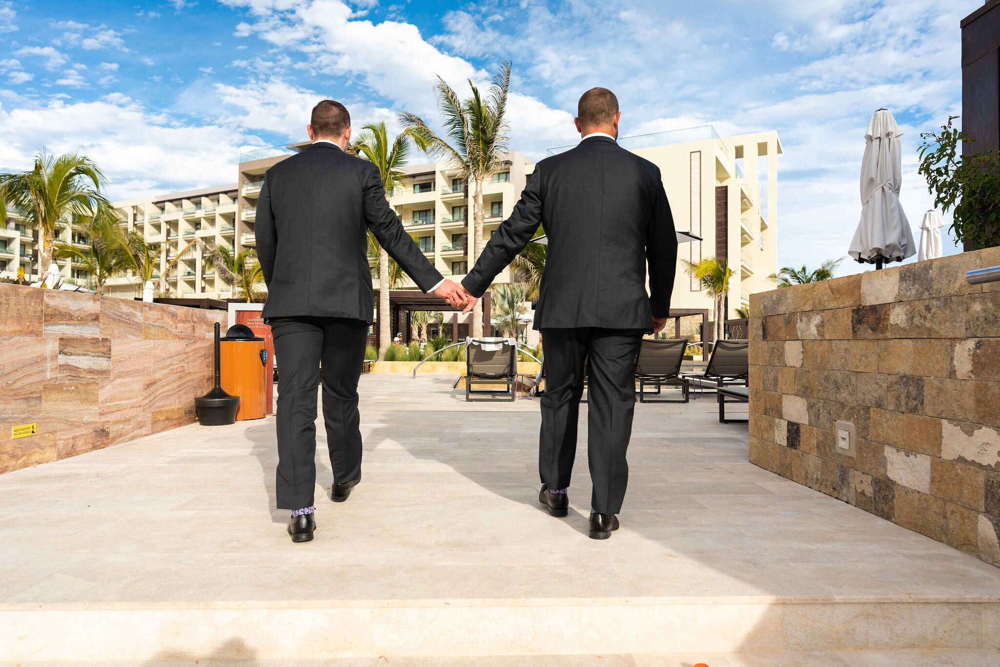 Michael-Bush-Photography-Tony-Connor-Destination-Wedding-LosCabos-Ceremony-Hardrockhotel-wedidit.jpg