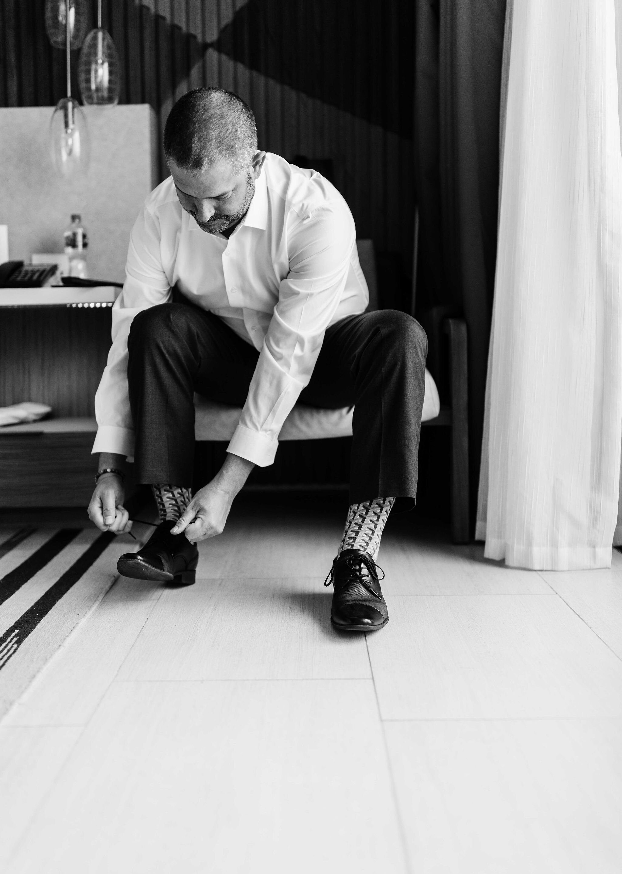 Michael-Bush-Photography-Tony-Connor-Destination-Wedding-LosCabos-getting-ready-groom-tony-Hardrockhotel.jpg