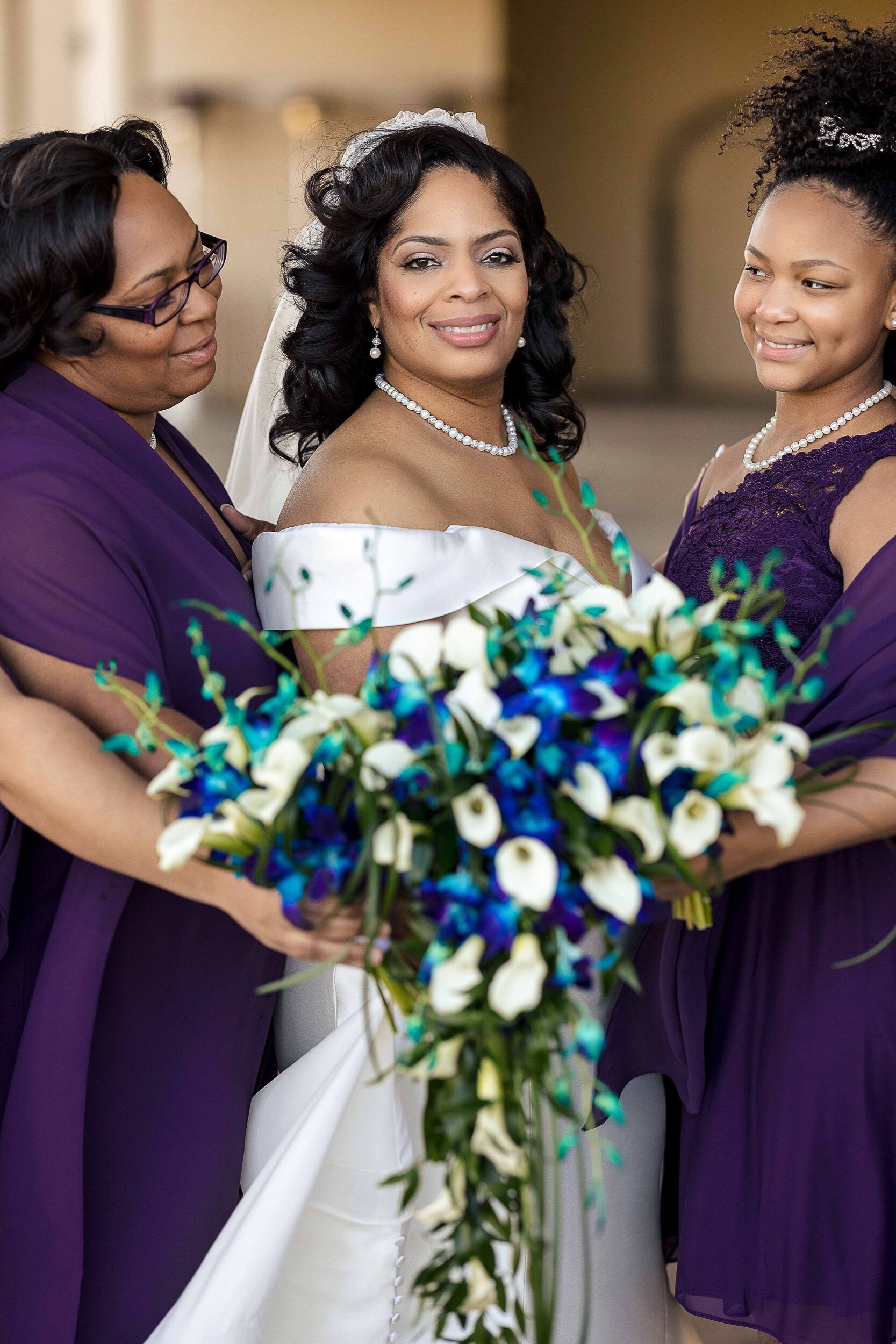 bride-purple-theme-wedding-Texas.jpeg
