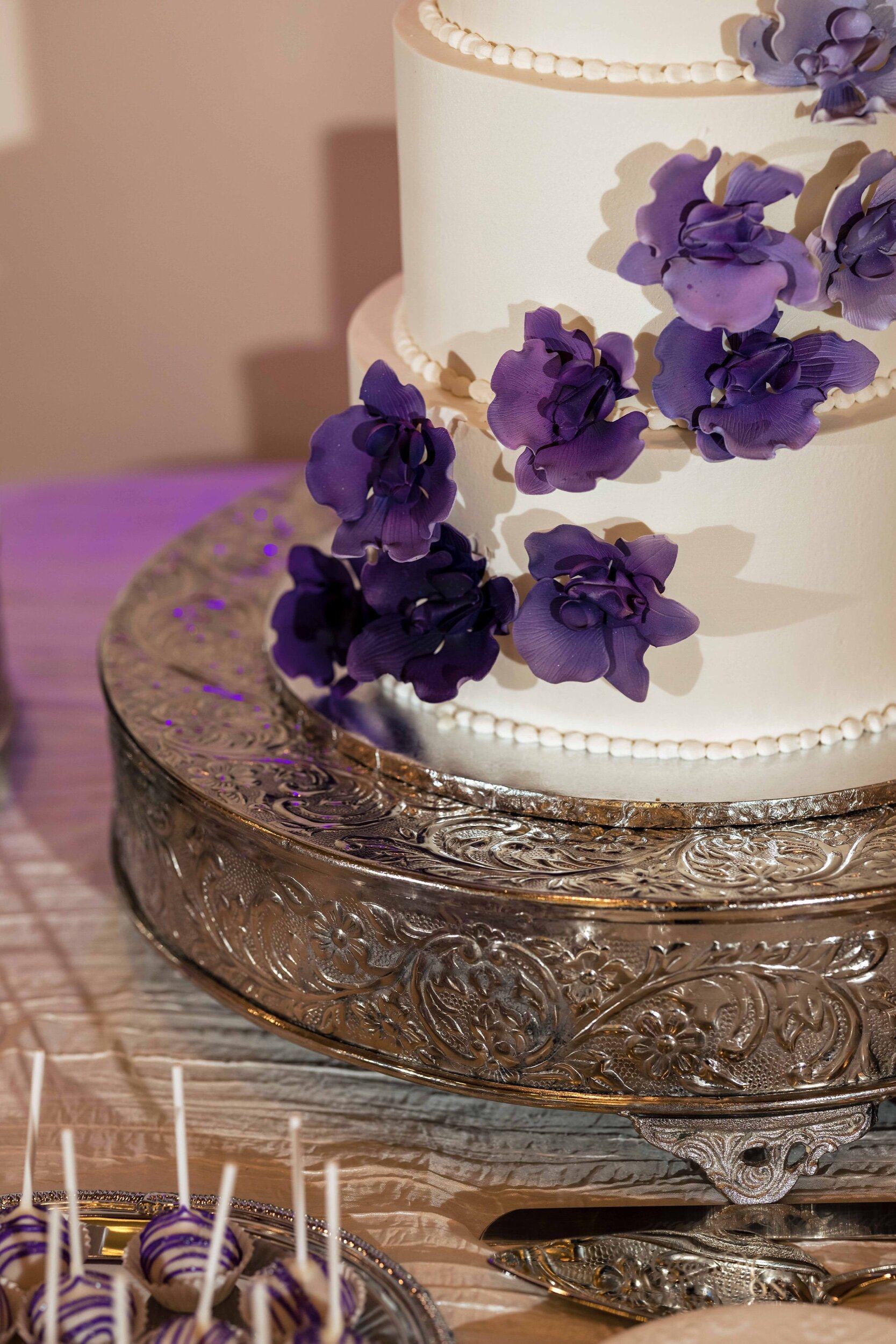purple-floral-wedding-cake.jpeg