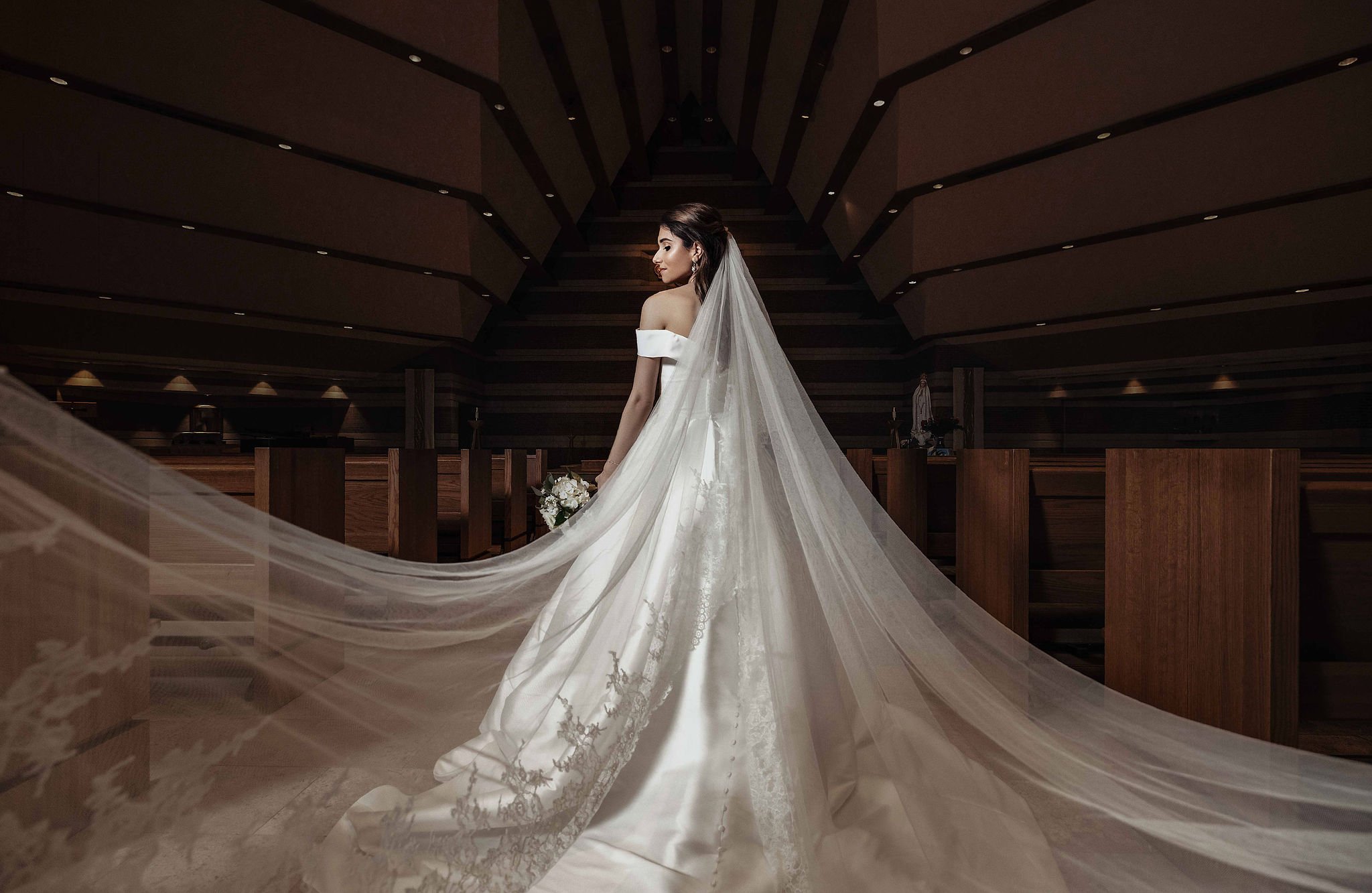 Dallas bride - wedding venue - veil.jpg