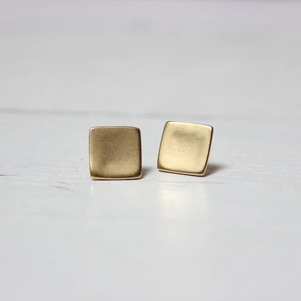 SimpleSquareStudsGold-lowres-600.jpg