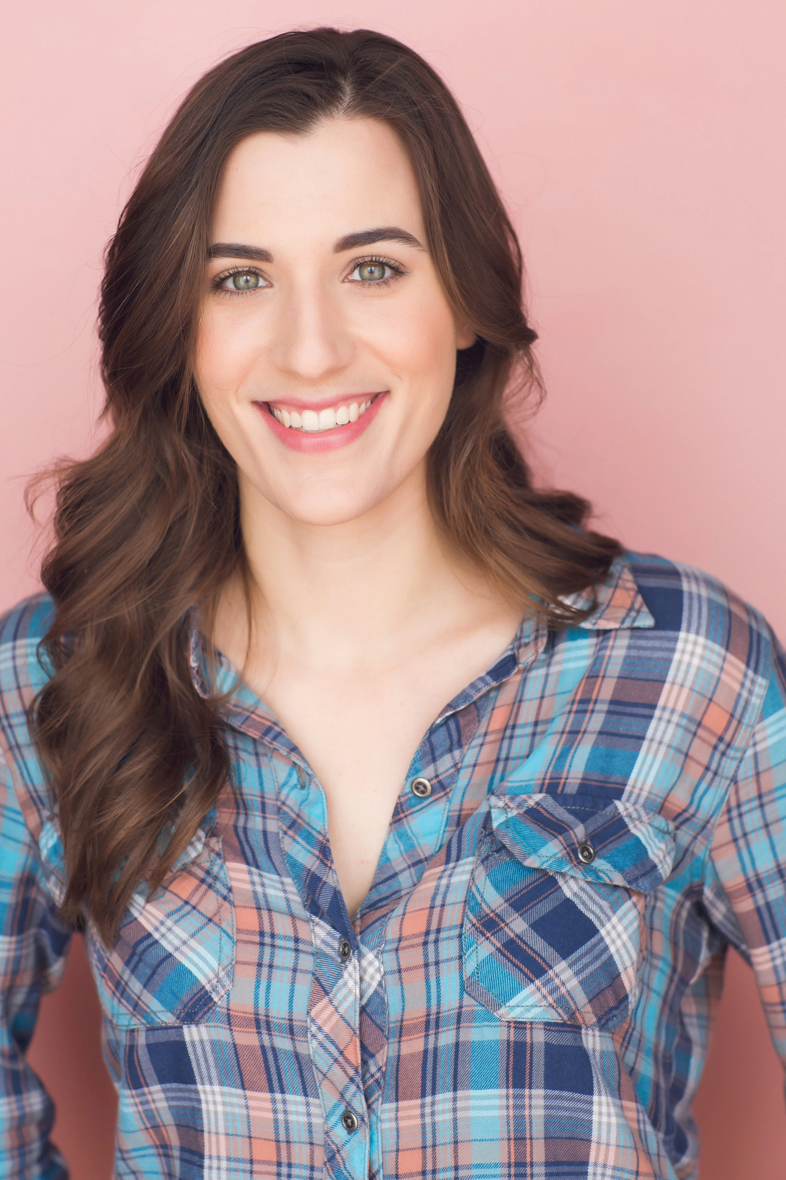 Amanda Vink Amanda is an actress and writer based in Buffalo, NY. She has appeared in films around Western New York – most notably Long John , winner of a 2015 Golden Bison for WNY Short at the Buffalo International Film Festival. Amanda has studied advanced scene study and improvisation since 2014. She holds a Bachelor of Arts in English, and her writing has appeared in multiple publications around the web, including the online digital magazine New York States of Mind and the online literary journal Rain, Party, & Disaster Society . To learn more about Amanda’s ongoing projects, check out www . amandavink.com .