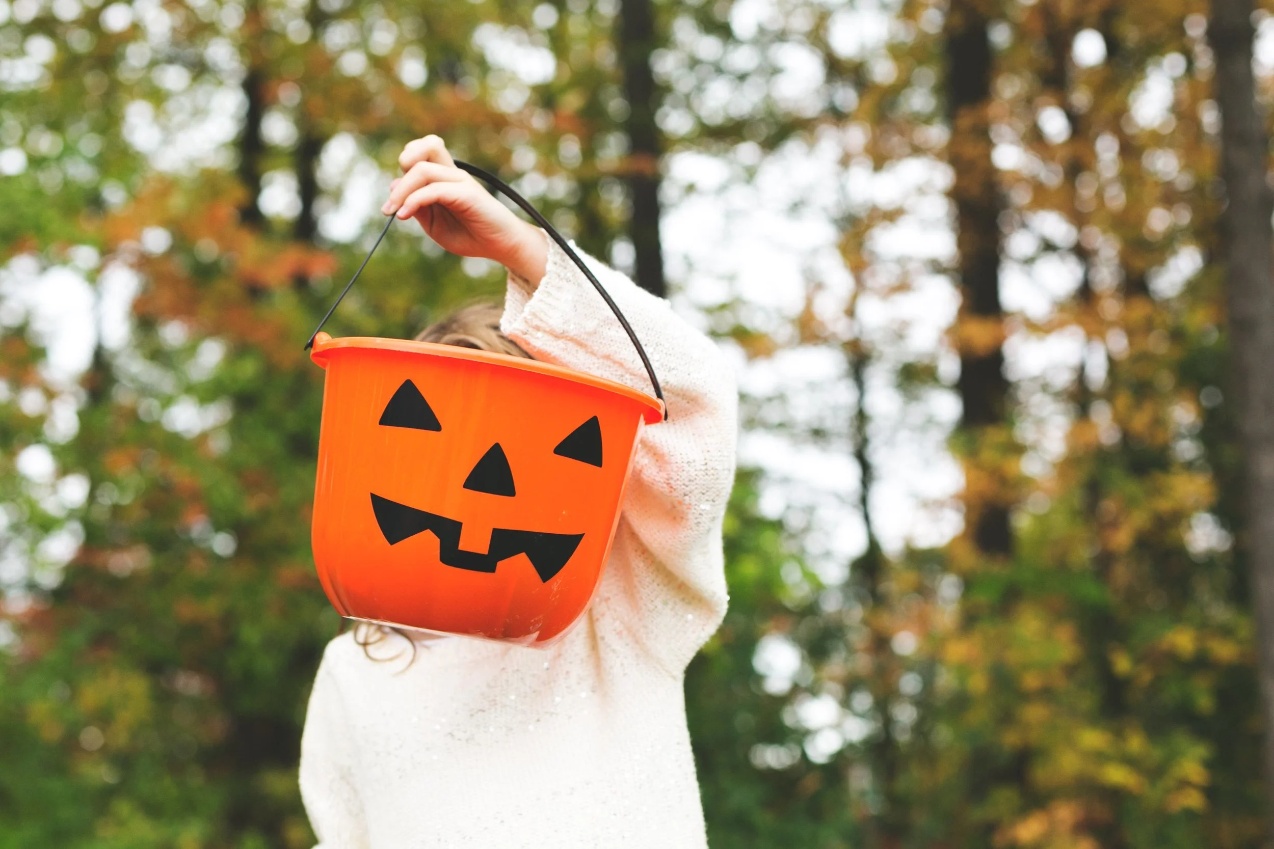 Tips and Tricks To Enjoy A Happy, Healthy Halloween 